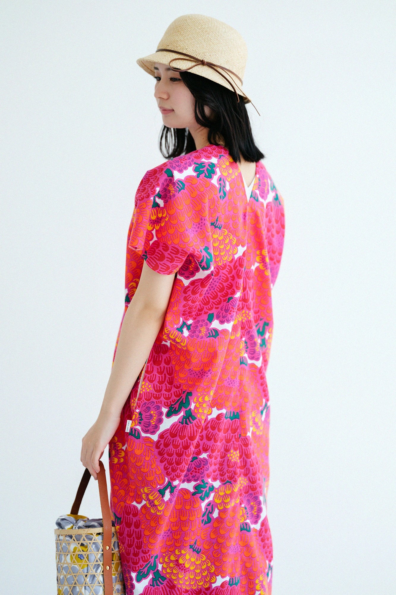 'Height:'162 cm,'WearsTaille : »Long