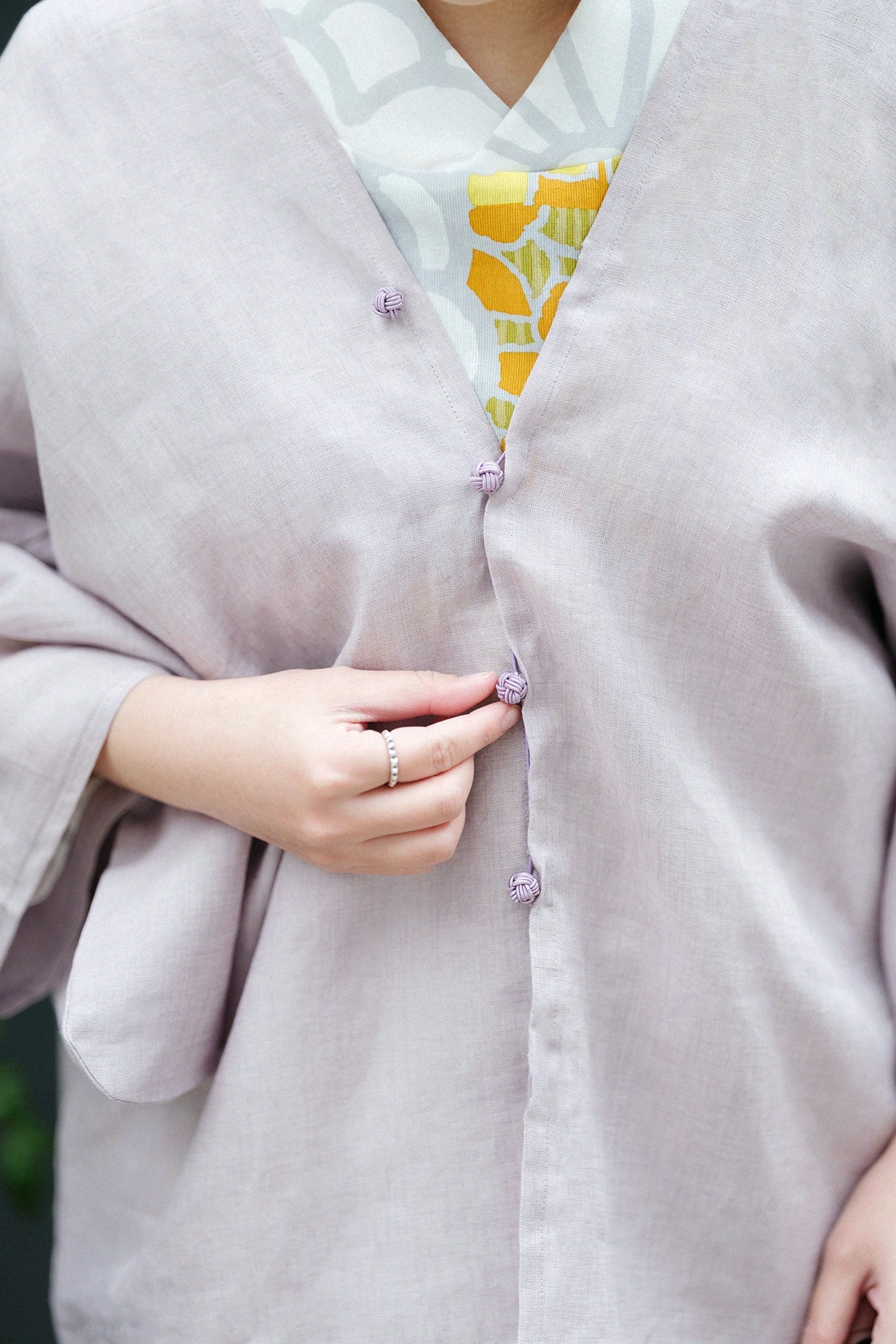 【Scheduled to ship around Mar 3】Linen Hatsuki Cardigan／Dark Purple