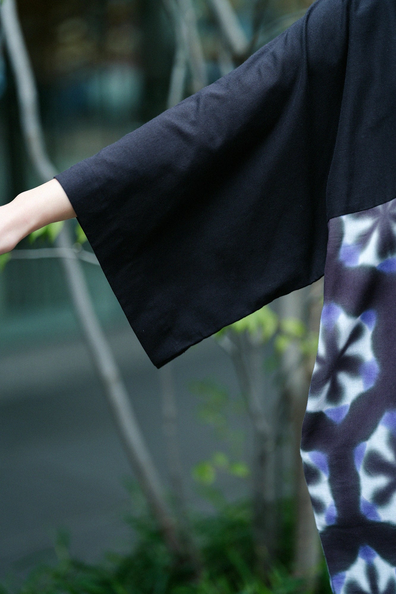 Marimomen Arimatsu Narumi Tie-dye Isemomen Cotton Okatabira Dress / Black×Snowflakes Fir Tree Night