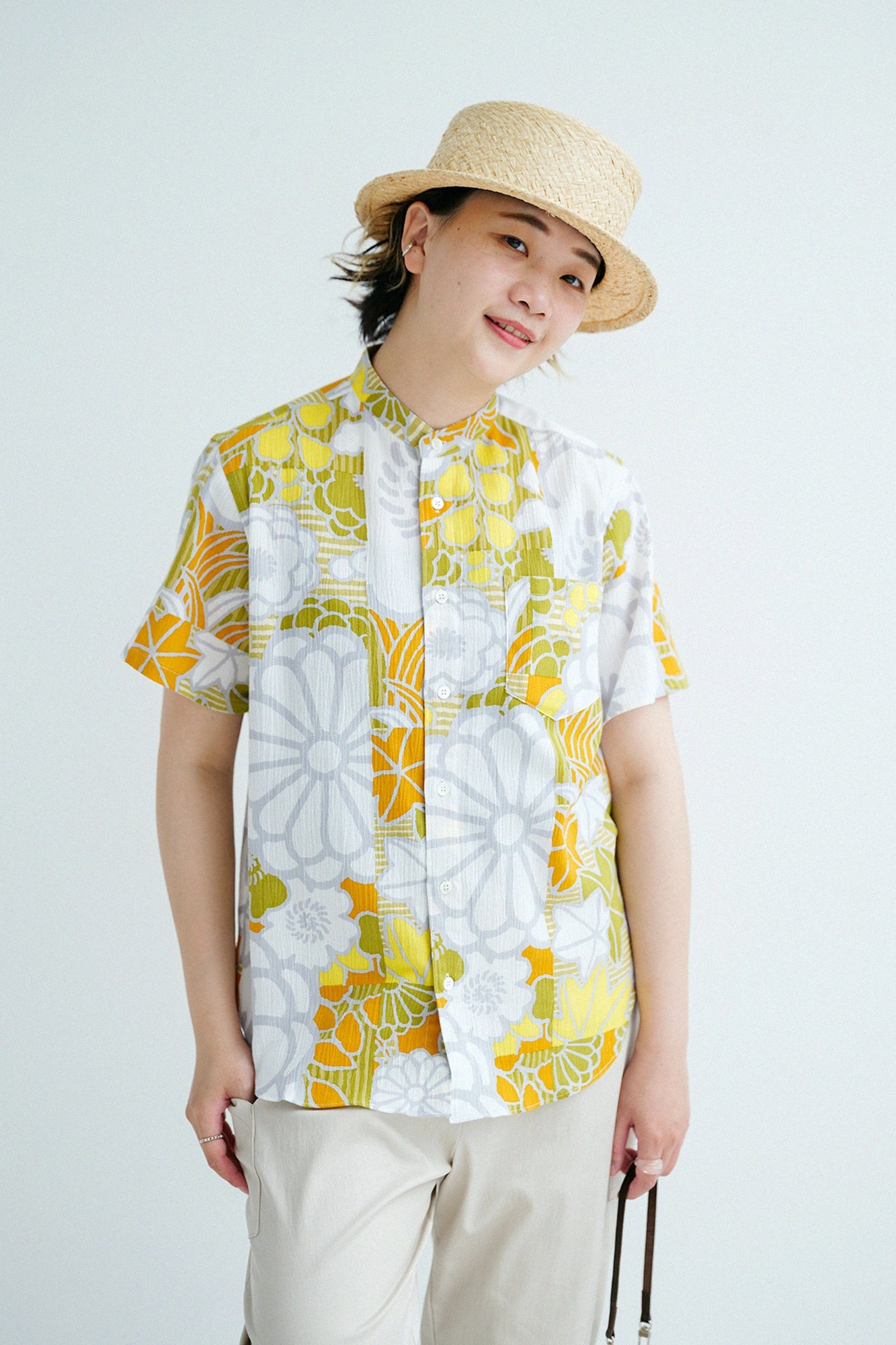 'Height :' 162 cm, 'Wears' taille : 'S'