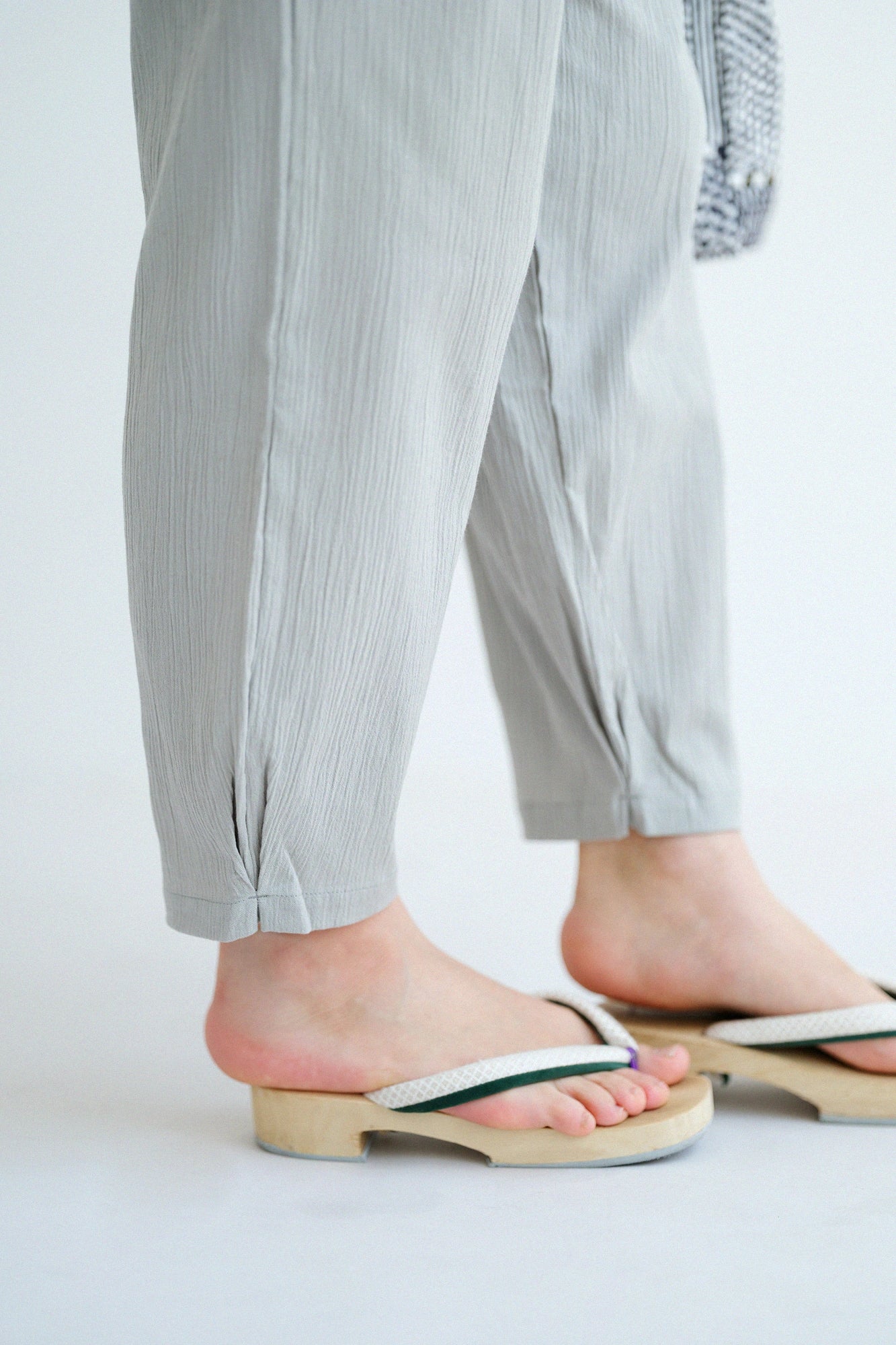 【Ships ard. 6/23】Chizimi Cotton 20/20 Monpe Workers Pants / Light Greyish Green