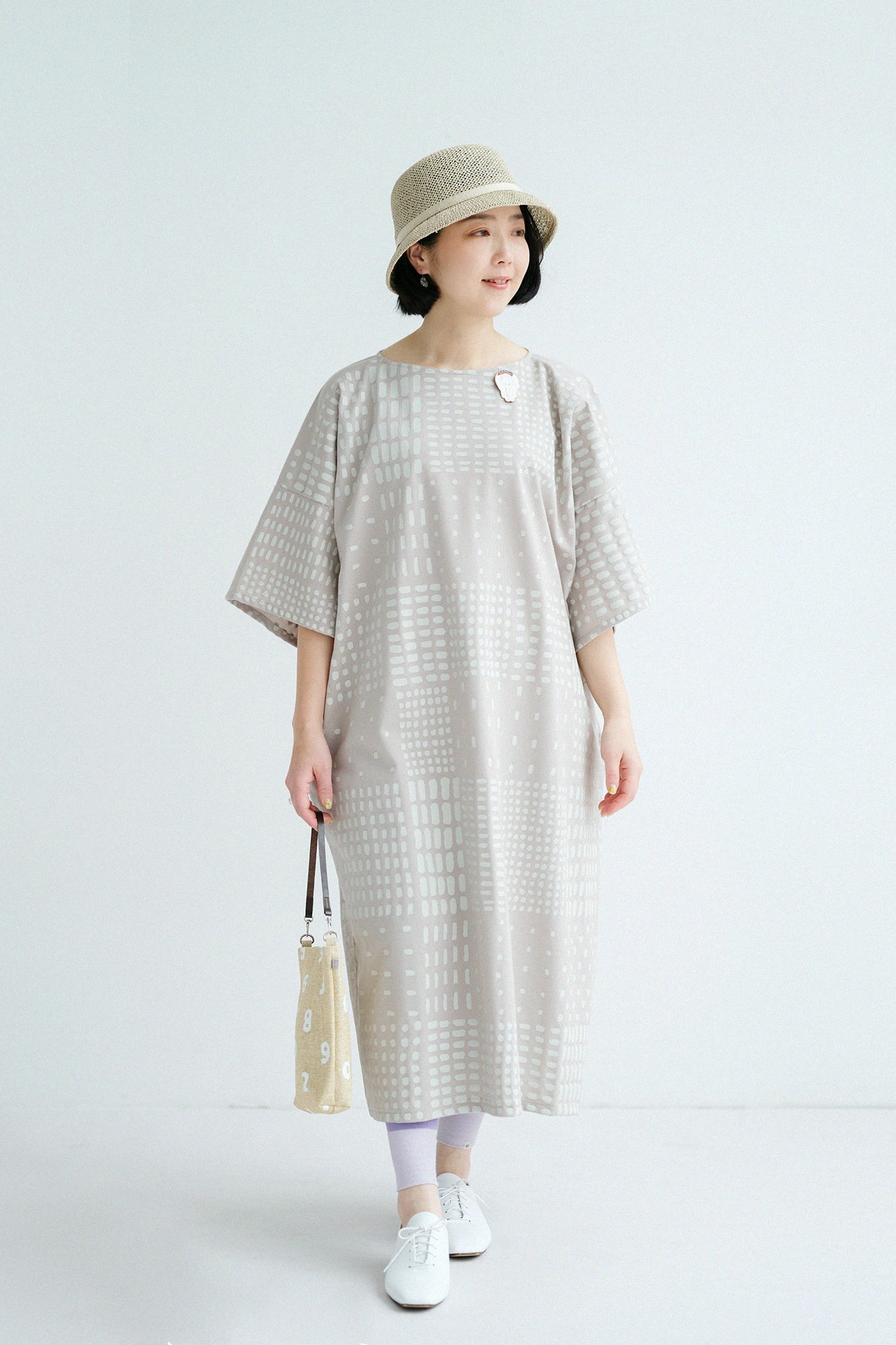 'Height:'154 cm,'WearsTaille : »Women F