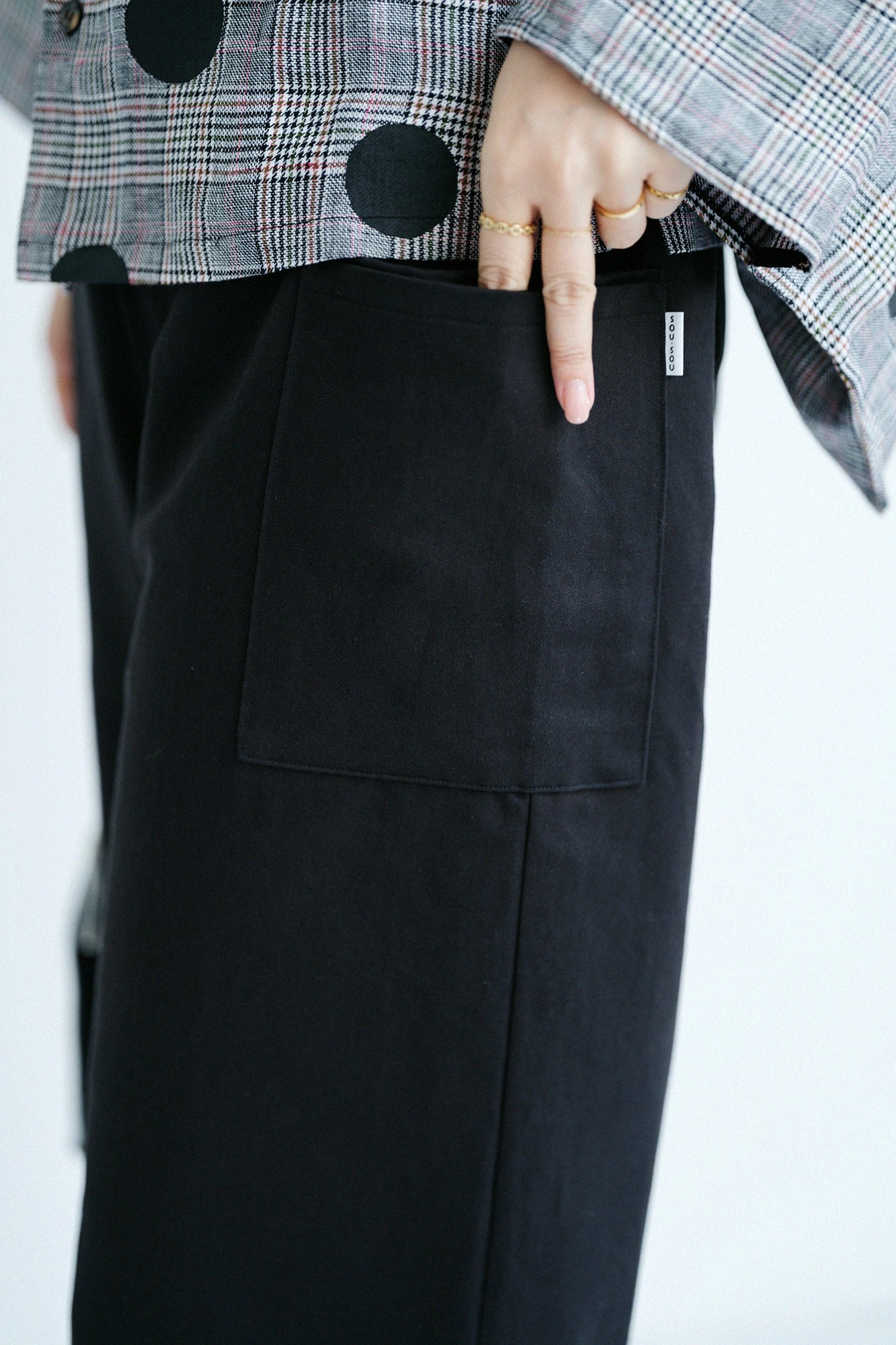 【Scheduled to ship around Mar 3】Cotton Linen Twill Weave Square Pockets Monpe Pants／Black
