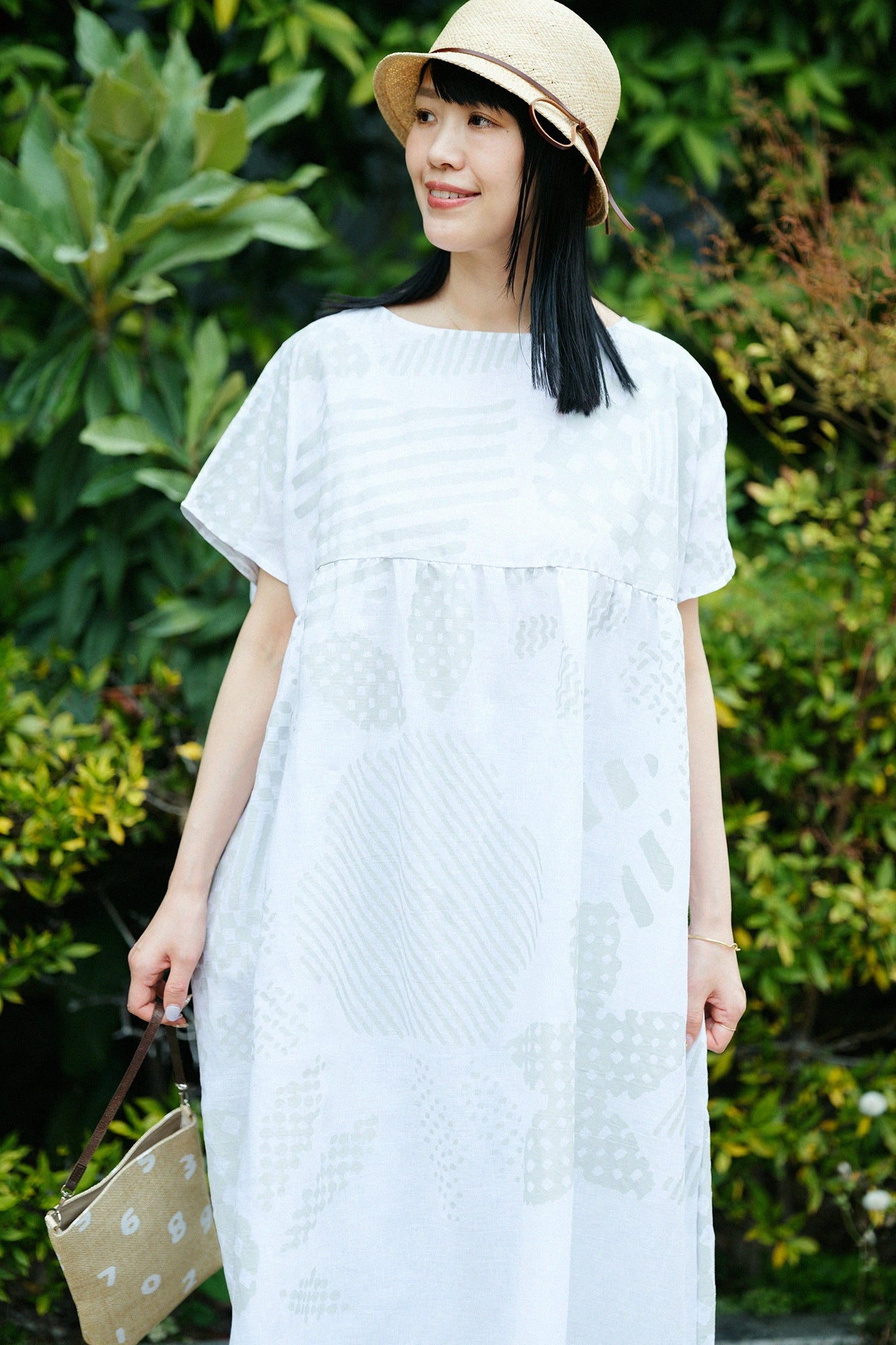 Linen Wrinkle One-piece／Merrily White