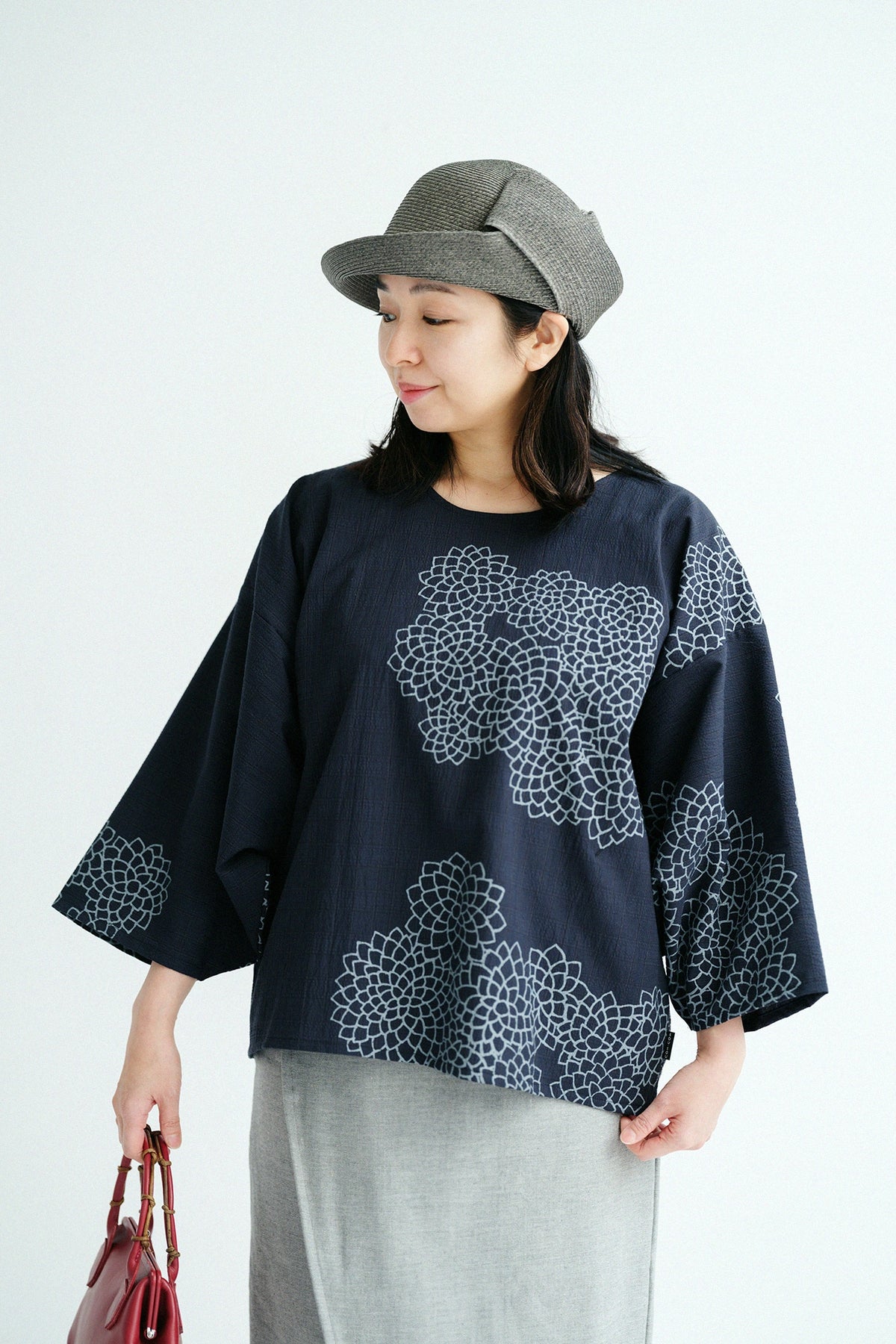 【Versand voraussichtlich ab 3. März】C/CM(R) Naginatashikakui Kimono (naginata shikakui) / Kumoma (kumoma) mit Chrysantheme und Yohaku (yohaku) Shinkonkoushi (shinkonkoushi) 