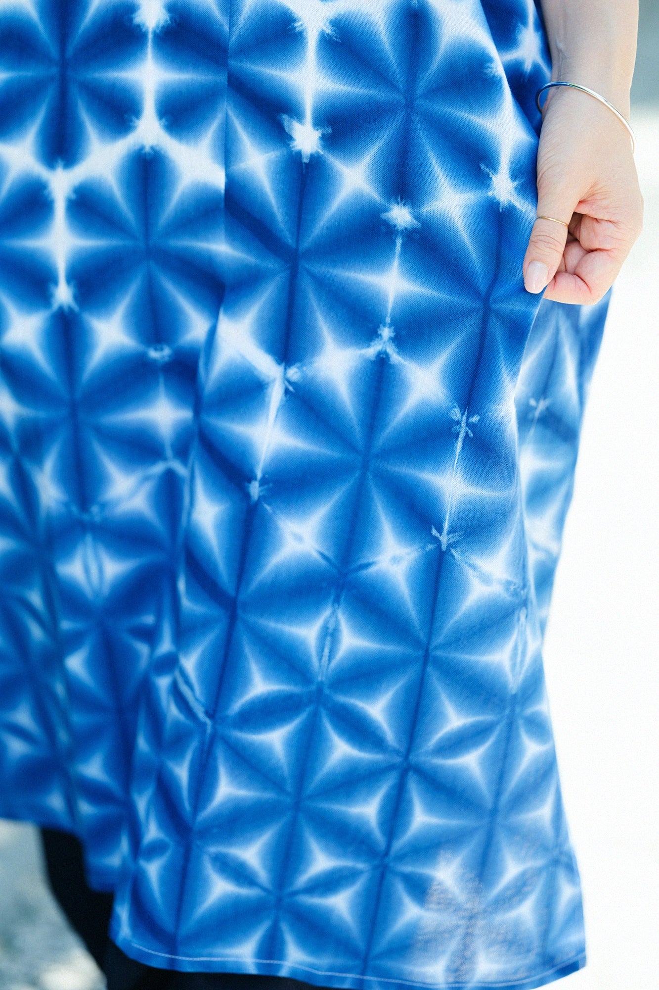 [Versand voraussichtlich um den 23. Juni] Kinki Shibori, Chita Momen, Brötchen, rechteckiges Tuch, Futatsumi/Sekka, Ultramarinblau