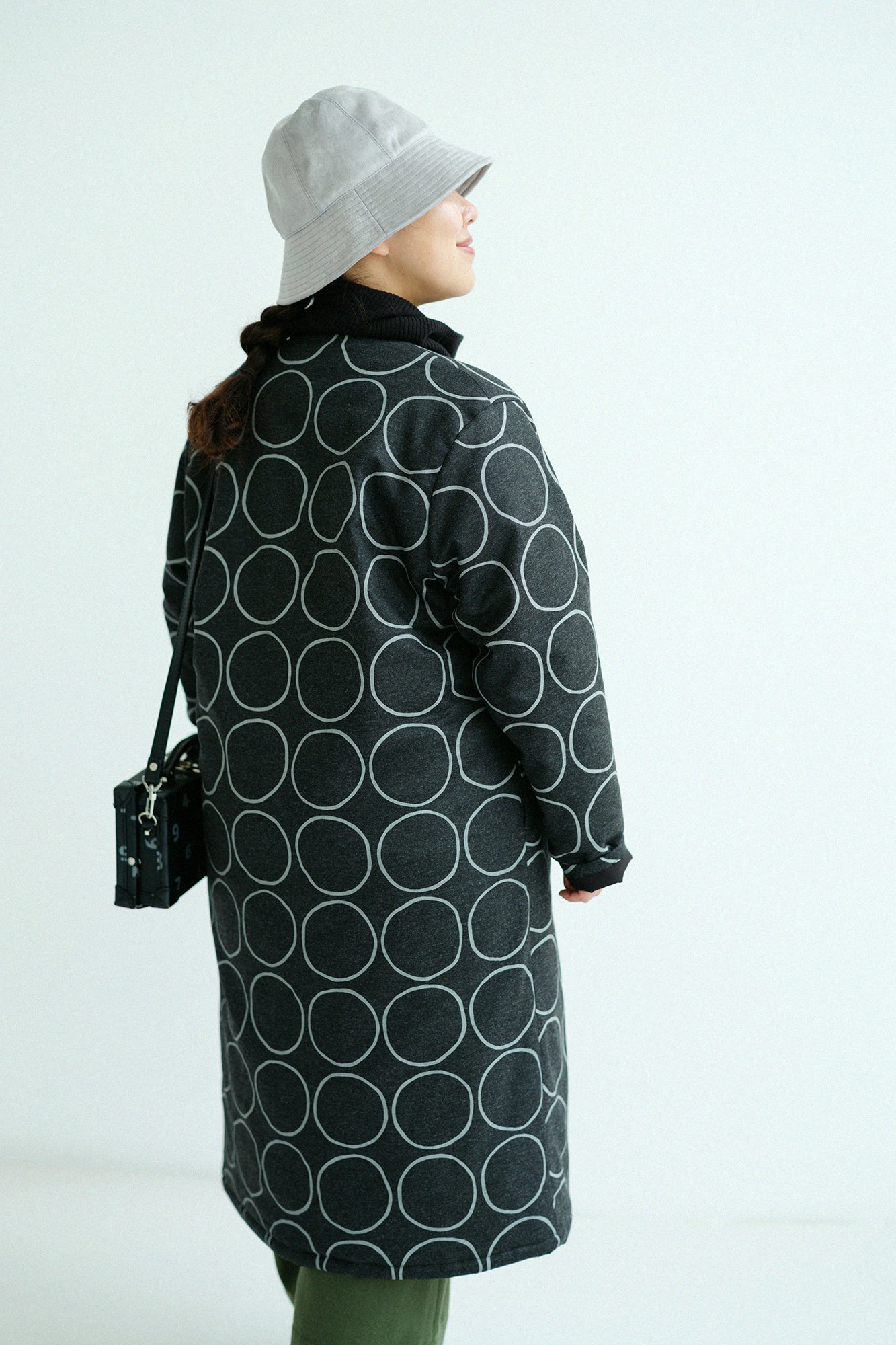 【預購】彈性法蘭絨 無領 襯墊外套／排圈圈 墨黑色（※預計於12月9日左右發貨）