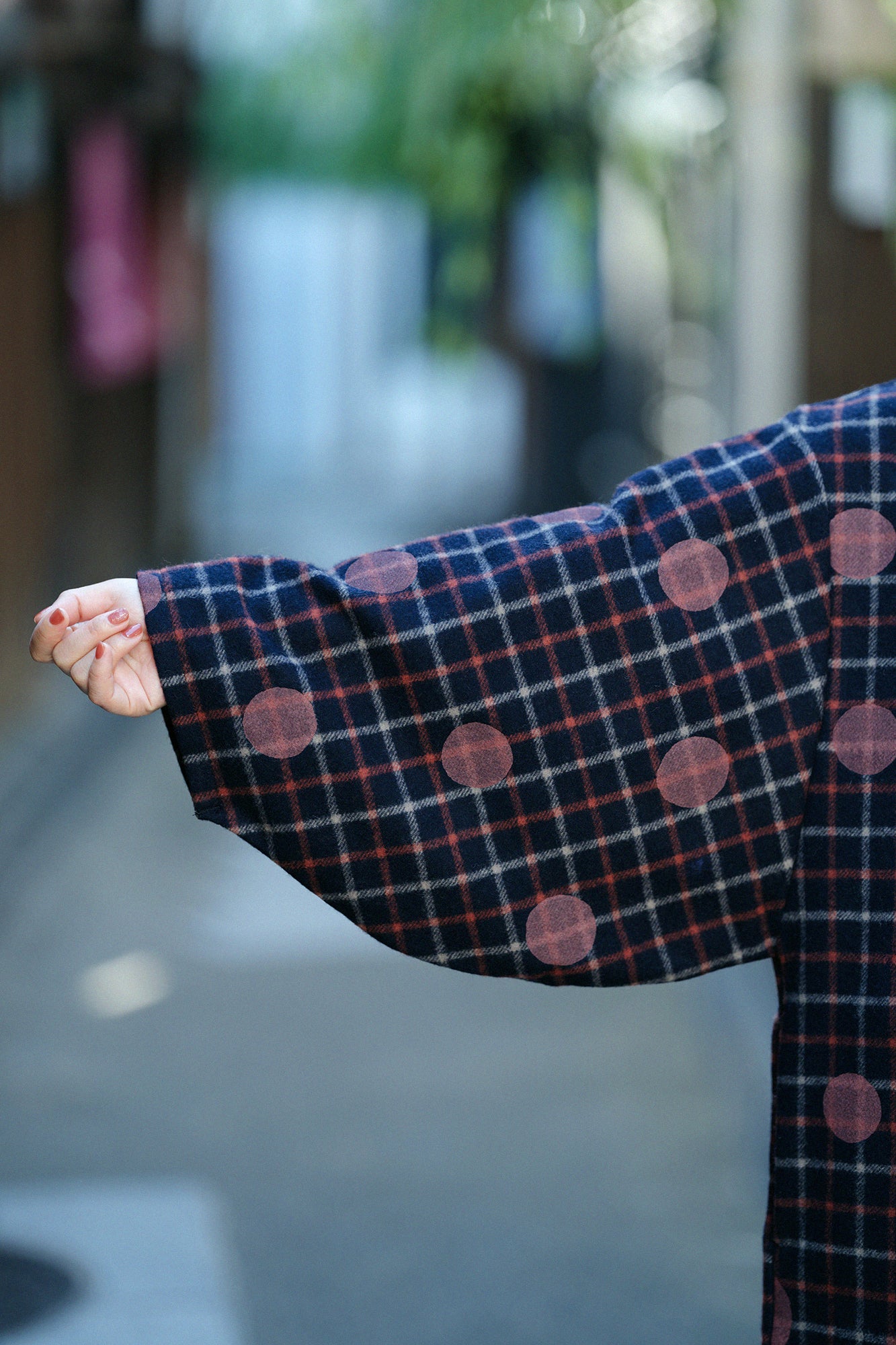 Combed Yarn Lattice Weave Naginata Sleeve Haori Long with Lining / Polka Dots Mara Dark Navy