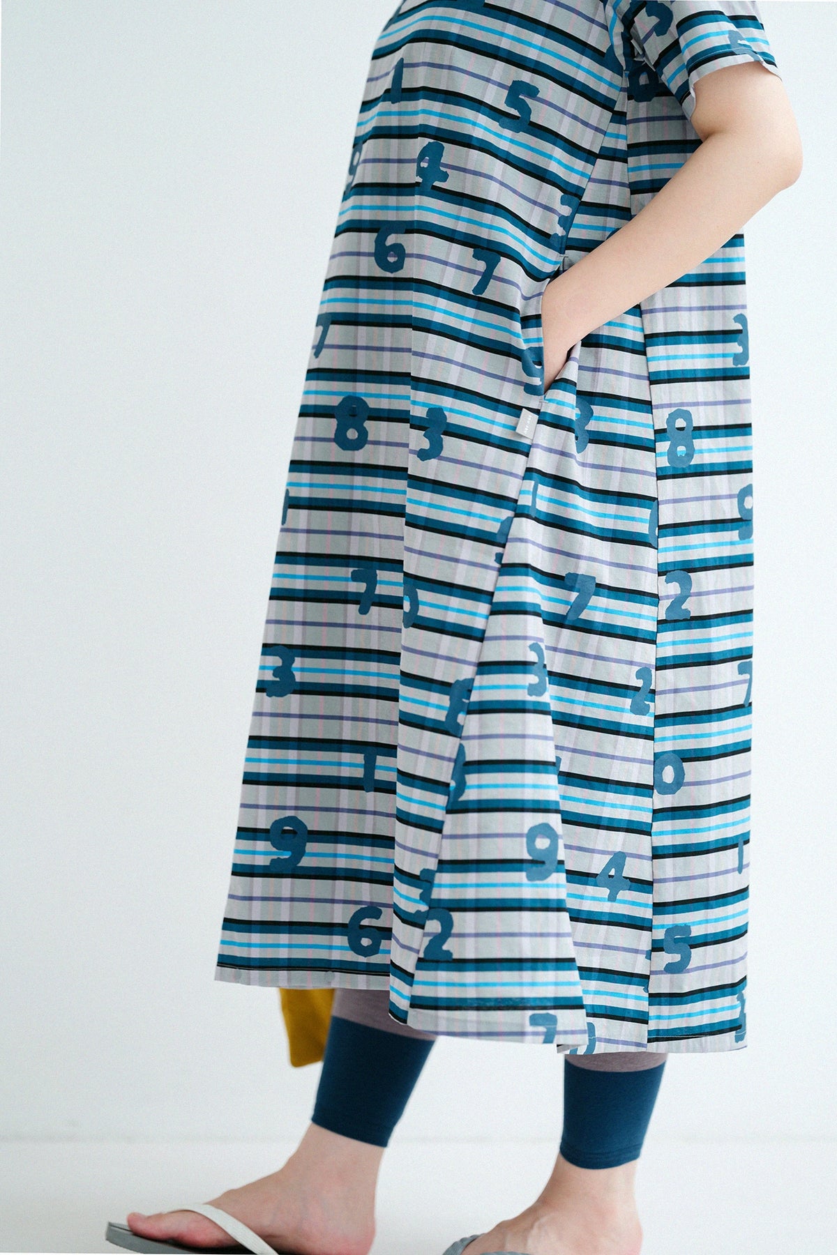 [Expédition prévue vers le 30 juin] Robe BIKE à carreaux en nylon et viscose/SO-SU-U