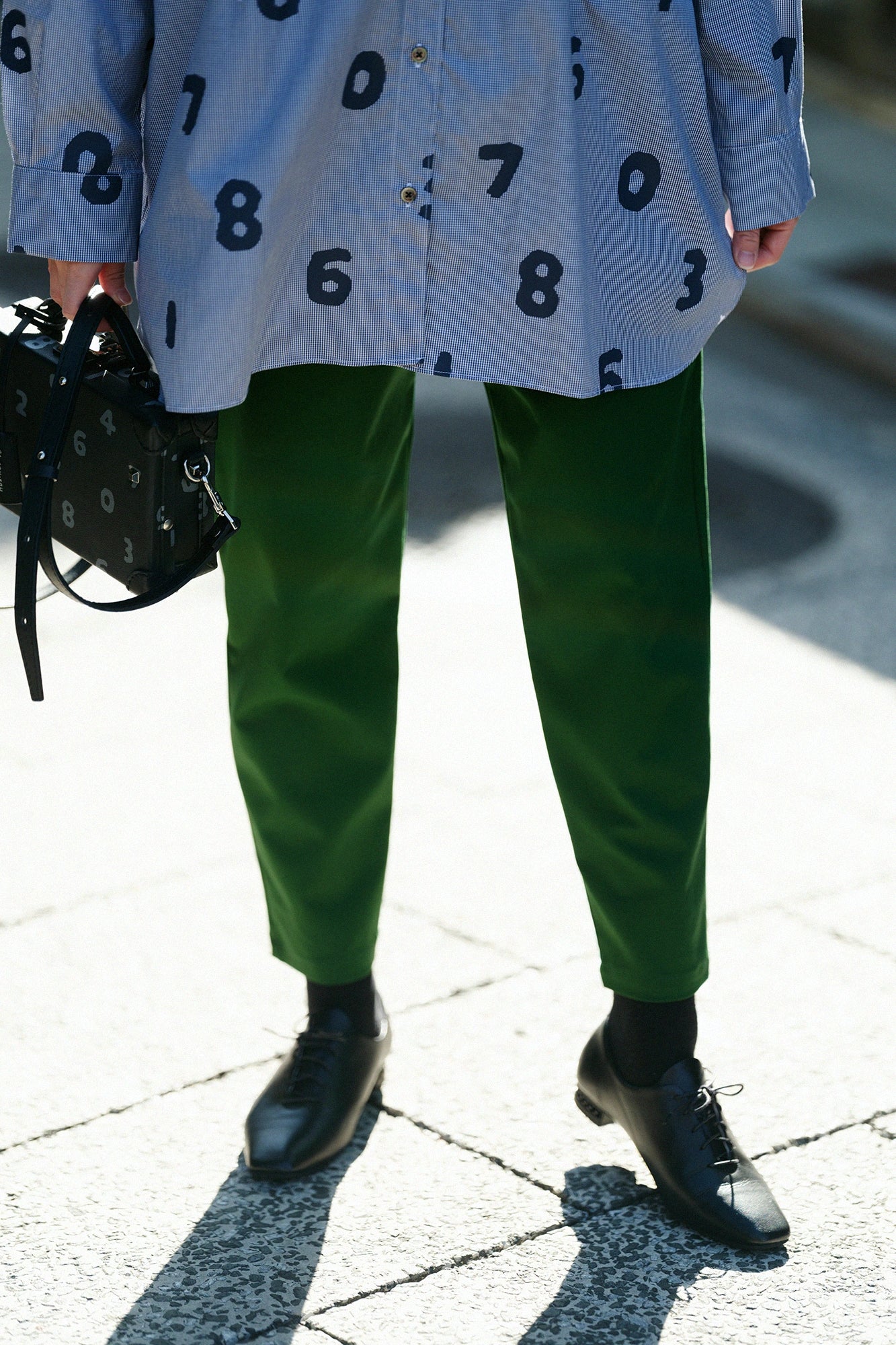 【3月17日頃発送予定】ダブルクロスストレッチ イージーテーパードパンツ／グリーン