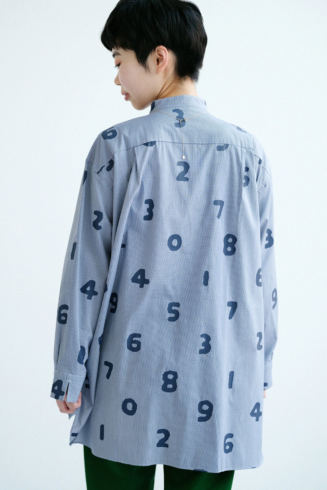 【3月17日頃発送予定】超長綿 スタンドカラー グランチュニックシャツ R.H／SO-SU-U ネイビーピンチェック