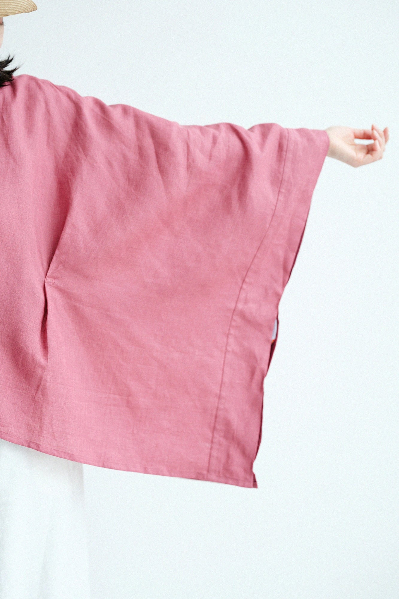 【Scheduled to ship around Mar 3】Linen Kisaragi Poncho Short／Purplish Red