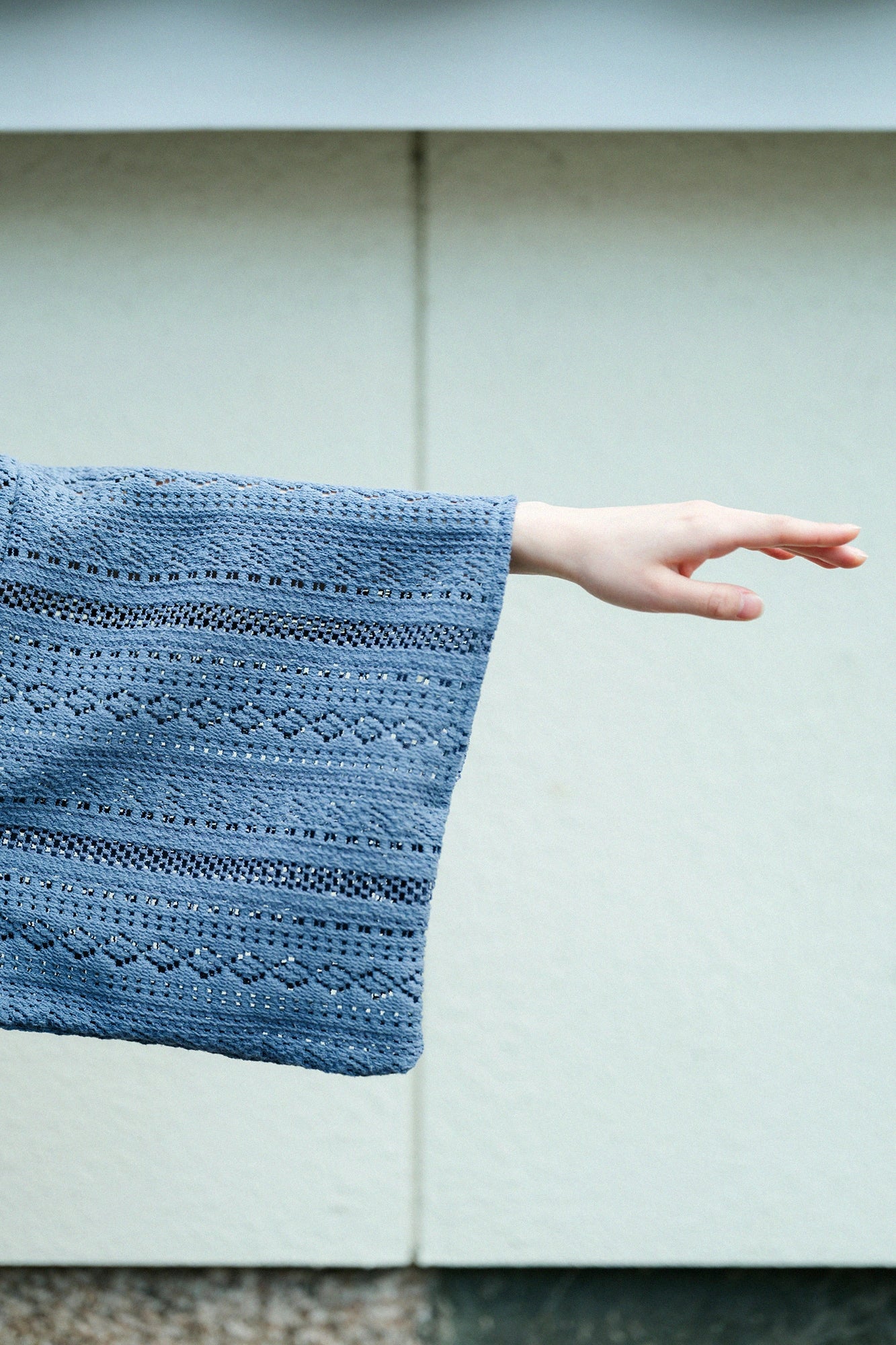 【4月21日頃発送予定】透かし幾何刺繍（きかししゅう） はつき／灰青（はいあお）