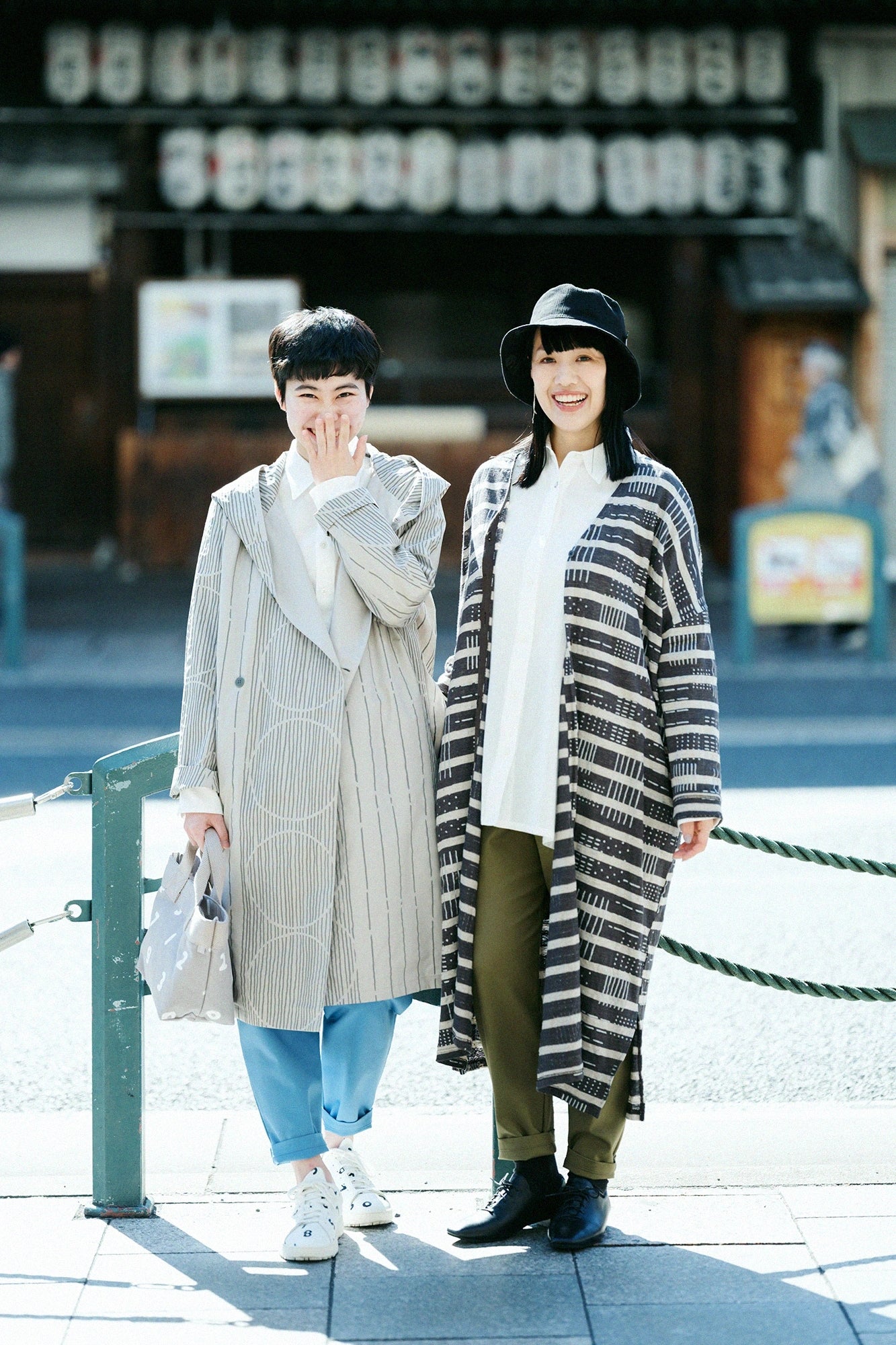 【3月17日頃発送予定】リネンボーダーニット Vネック ライトコート／隙間（すきま）