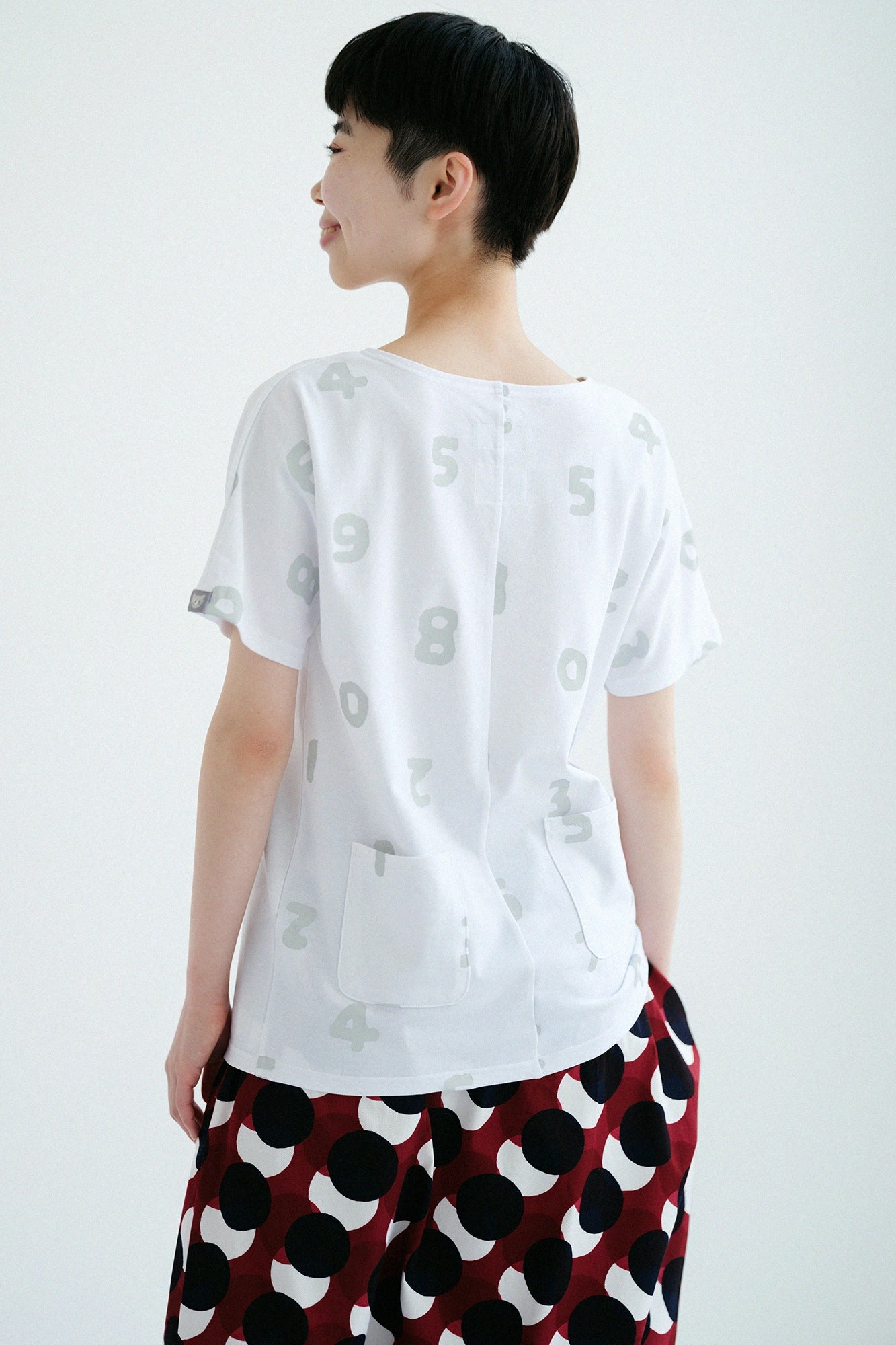 'Height:'164 cm,'WearsTaille: 'S