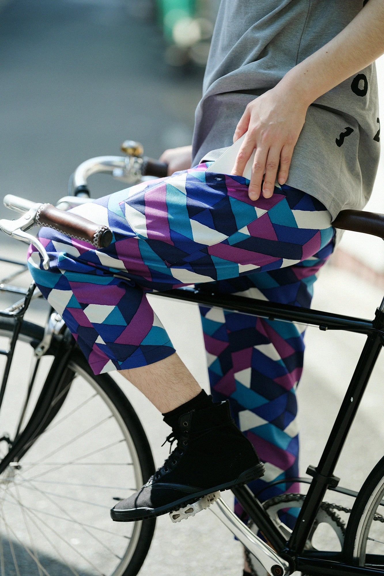 【4月28日頃発送予定】ストレッチツイル BIKEすててこ／たがいちがい▲