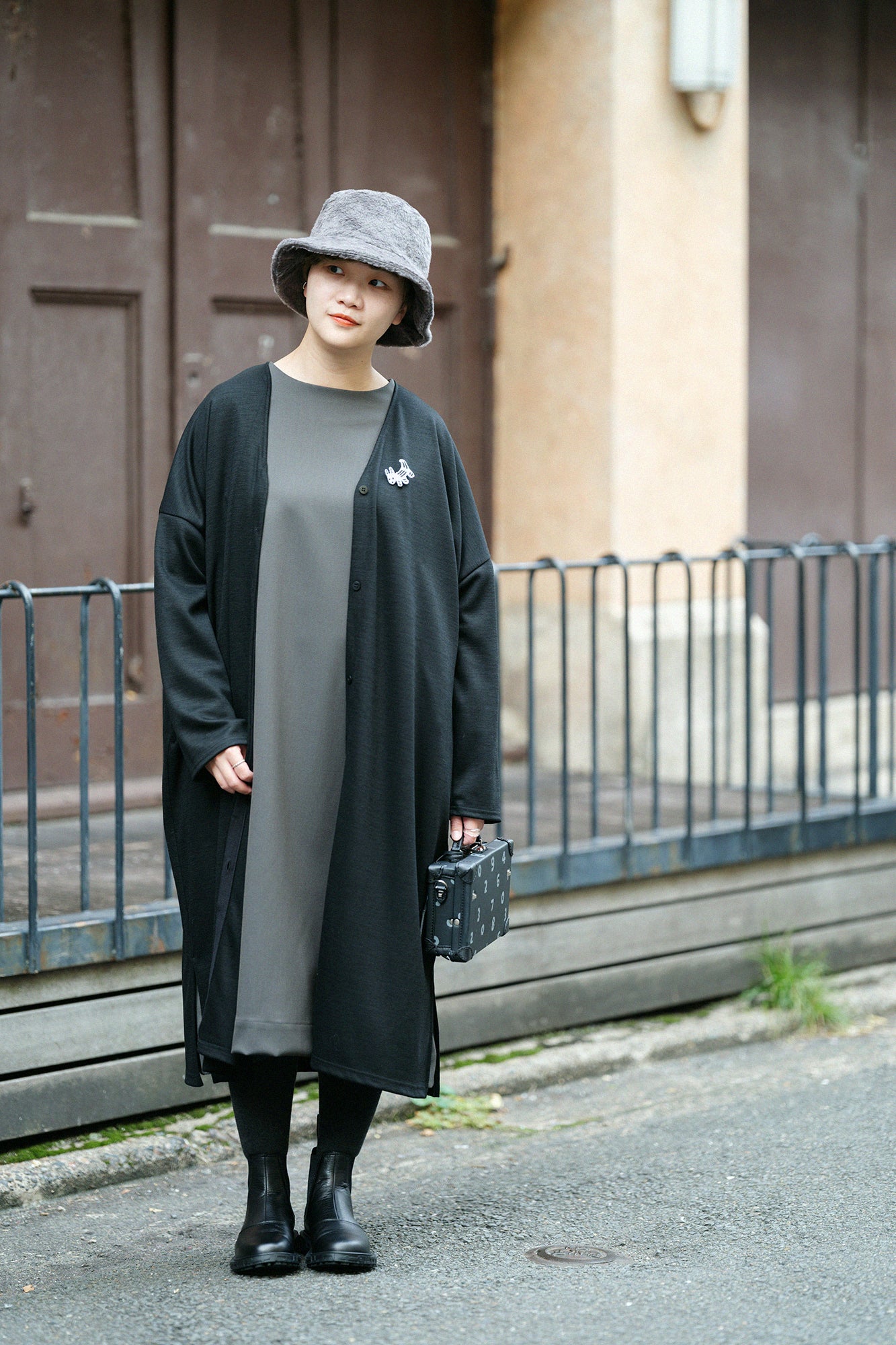 【預購】仿毛漁夫帽／深鉛色×SO-SU-U十數 昆（※預計於12月9日左右發貨）