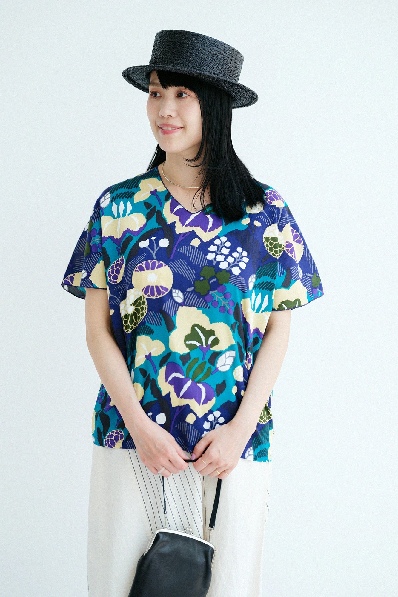 'Height:'161 cm,'WearsTaille: 'S
