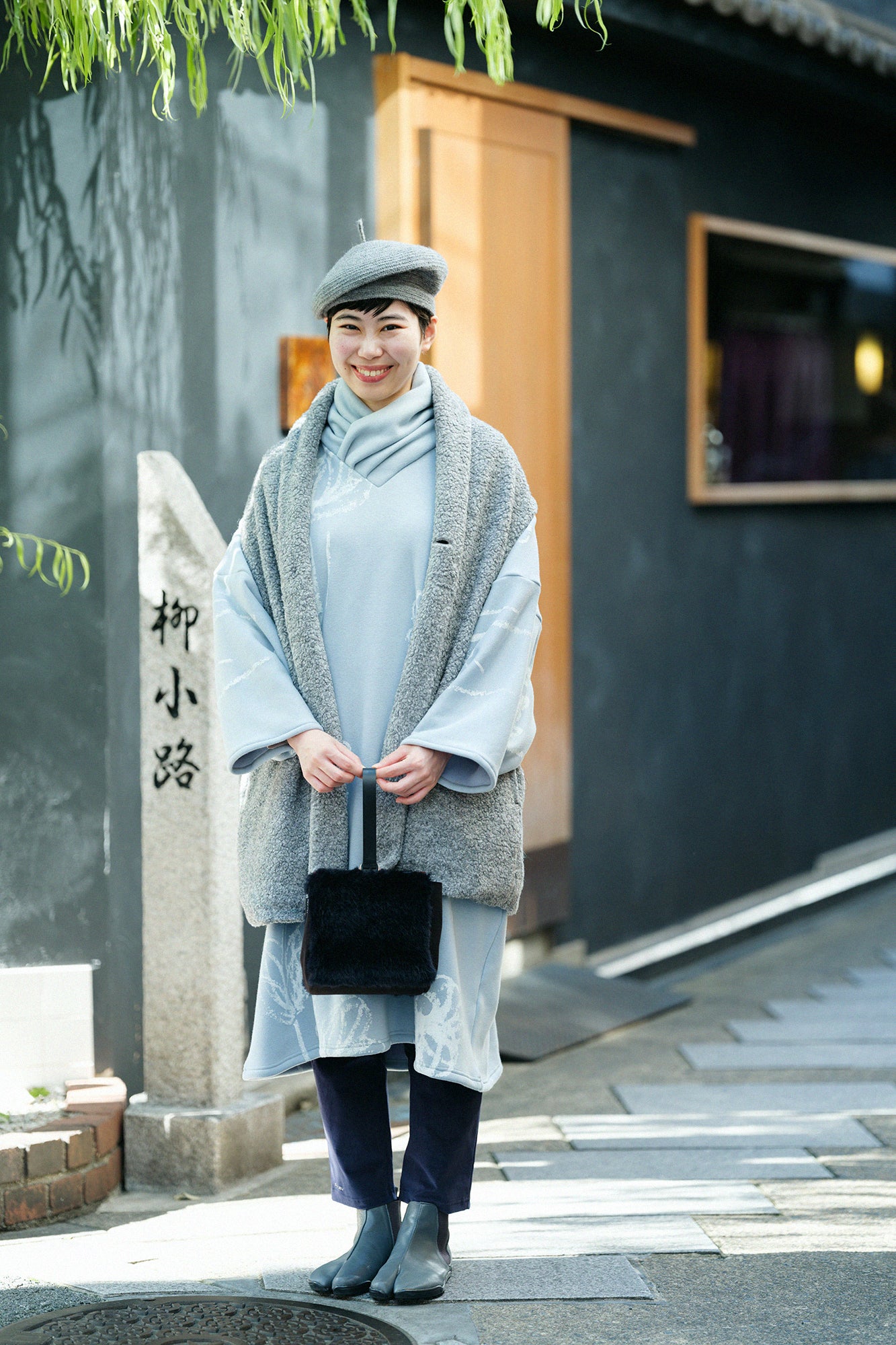 裏仿毛 針織 高領圓弧袖長方形洋裝／柔和 淡灰色