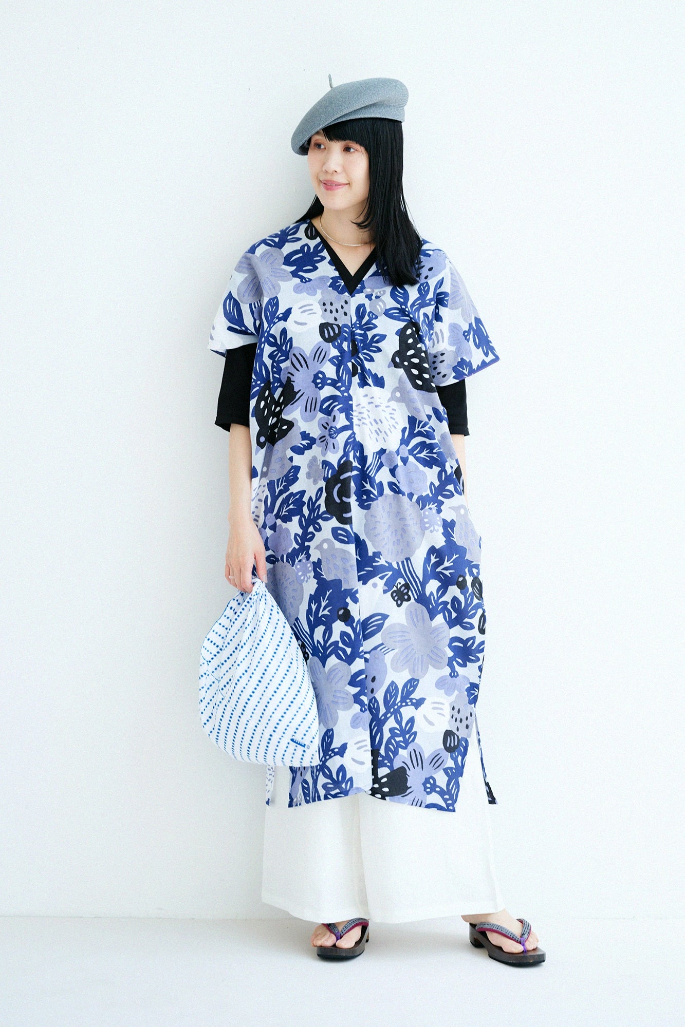 'Height:'161 cm,'WearsTaille : »Long,左下