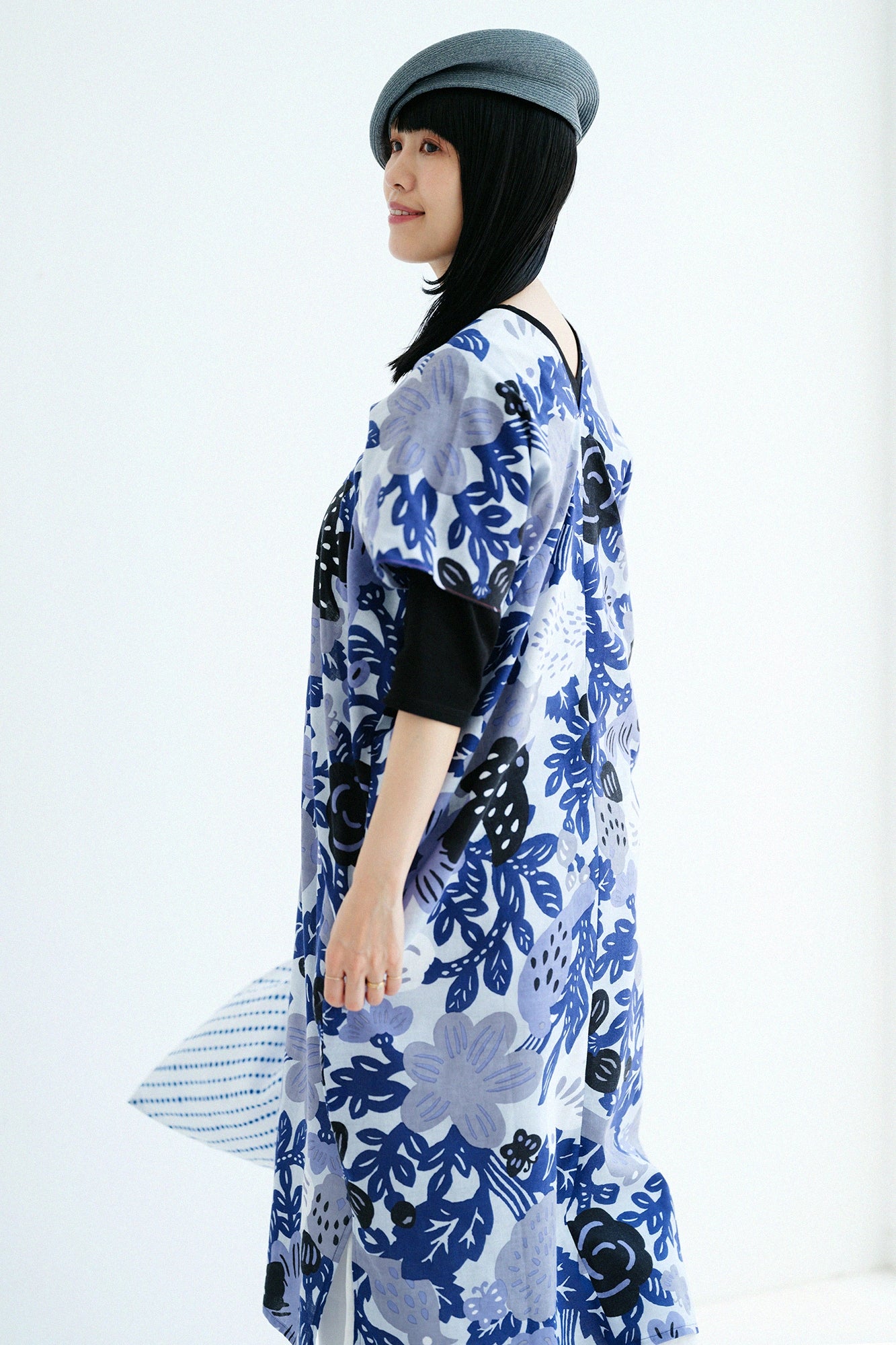 'Height:'161 cm,'WearsTaille : »Long,左下