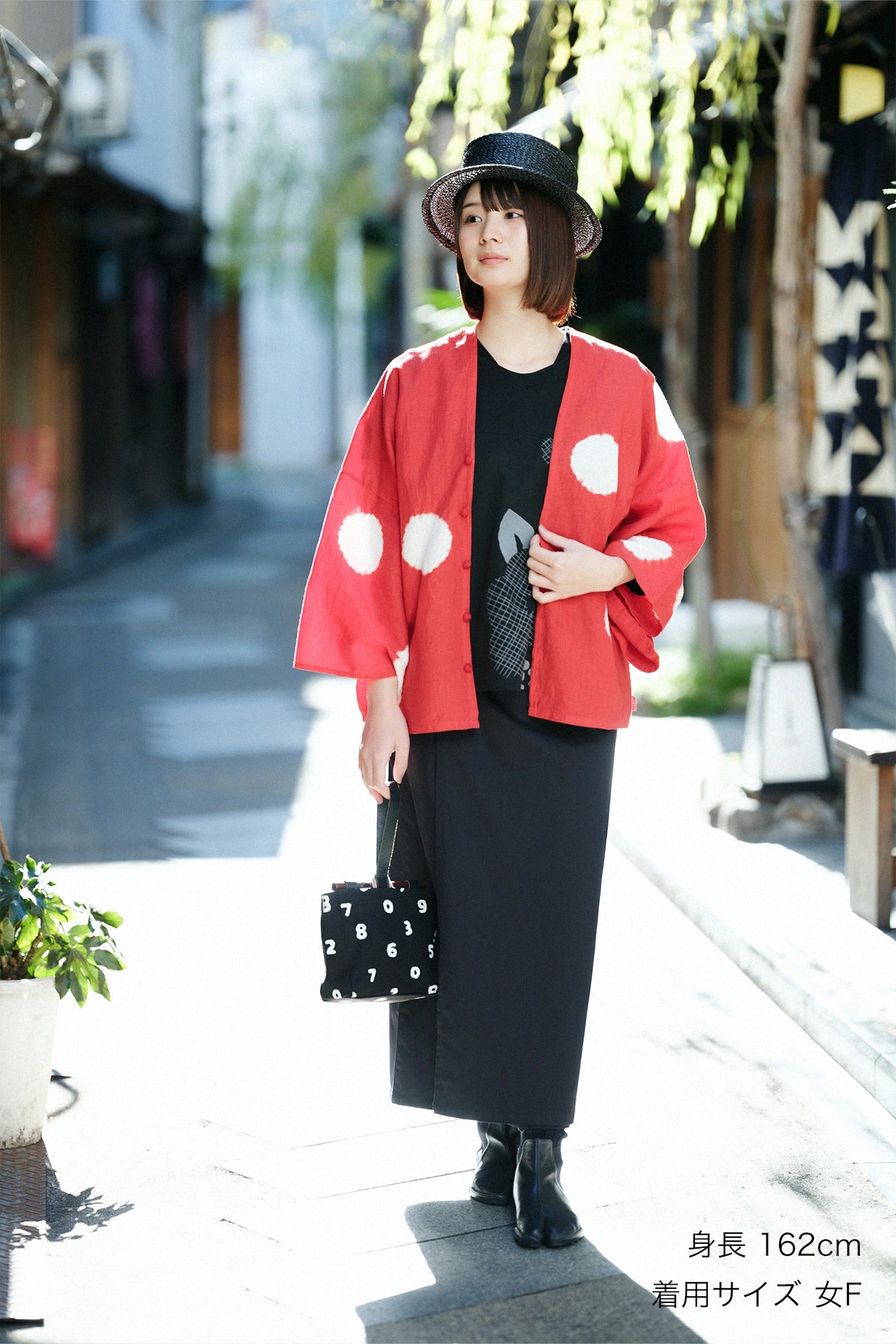【Scheduled to ship around Mar 3】Konsei Tie-dye Linen Hatsuki Cardigan／Large Polka Dots Dark Red×White