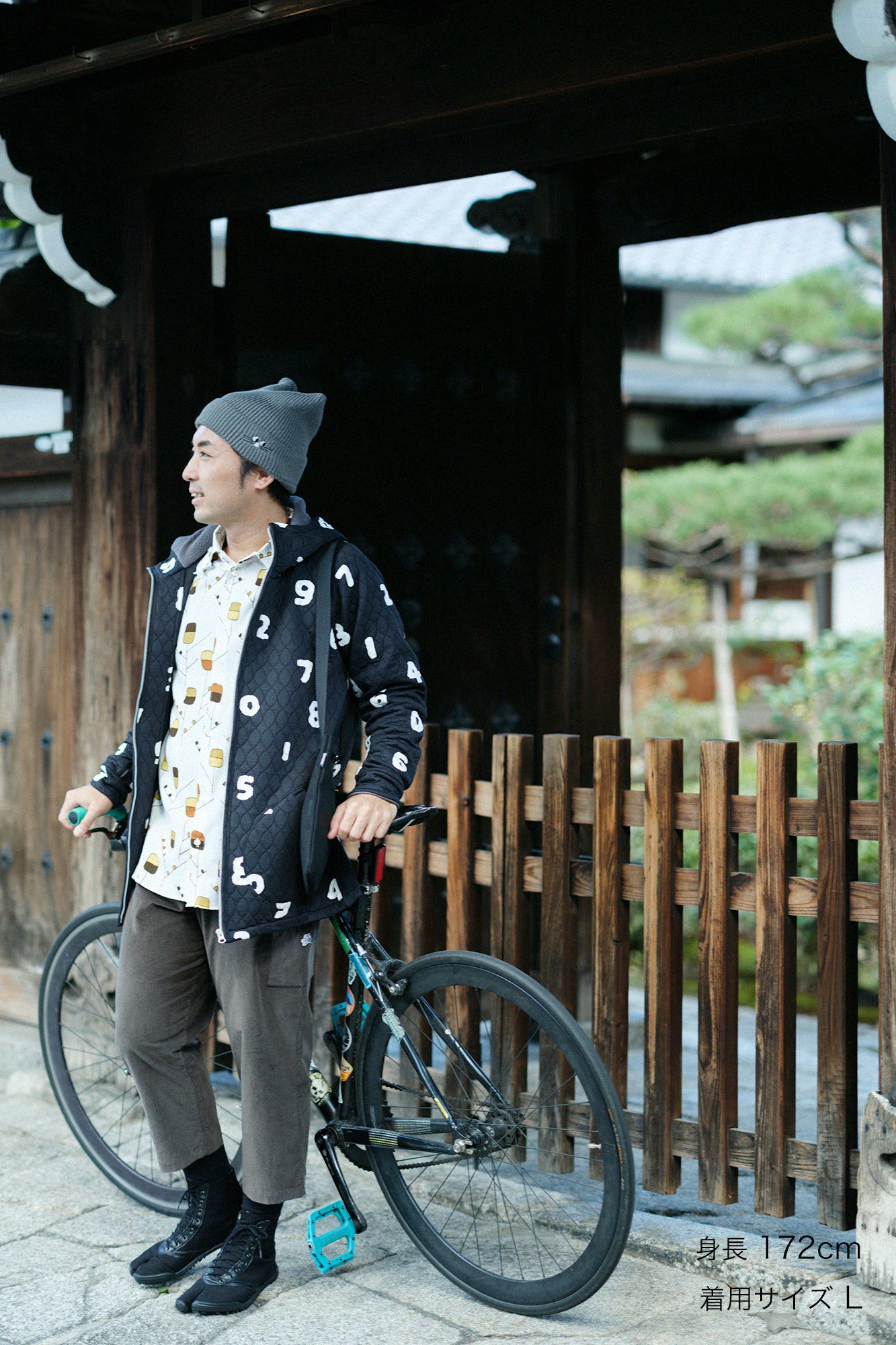 キルティングジャカール BIKEパーカー／SO-SU-U ブラック