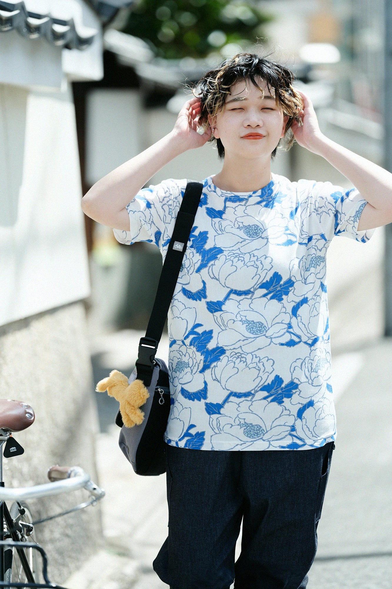 [Versand voraussichtlich um den 30. April] Takashima Jiji 40/40 Kurzarm-T-Shirt/Pfingstrosenblume (Pfingstrosenblume)