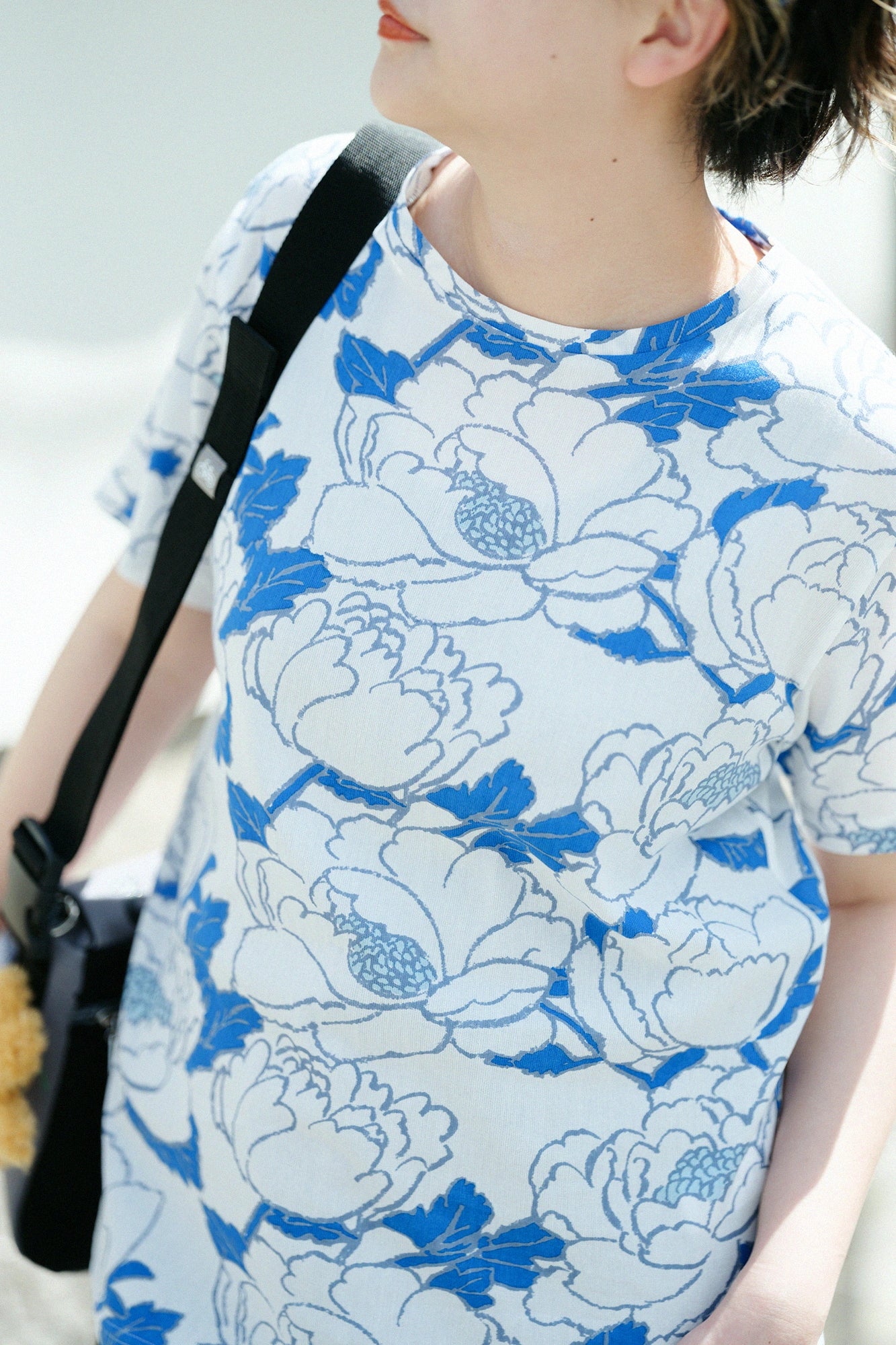 [Versand voraussichtlich um den 30. April] Takashima Jiji 40/40 Kurzarm-T-Shirt/Pfingstrosenblume (Pfingstrosenblume)