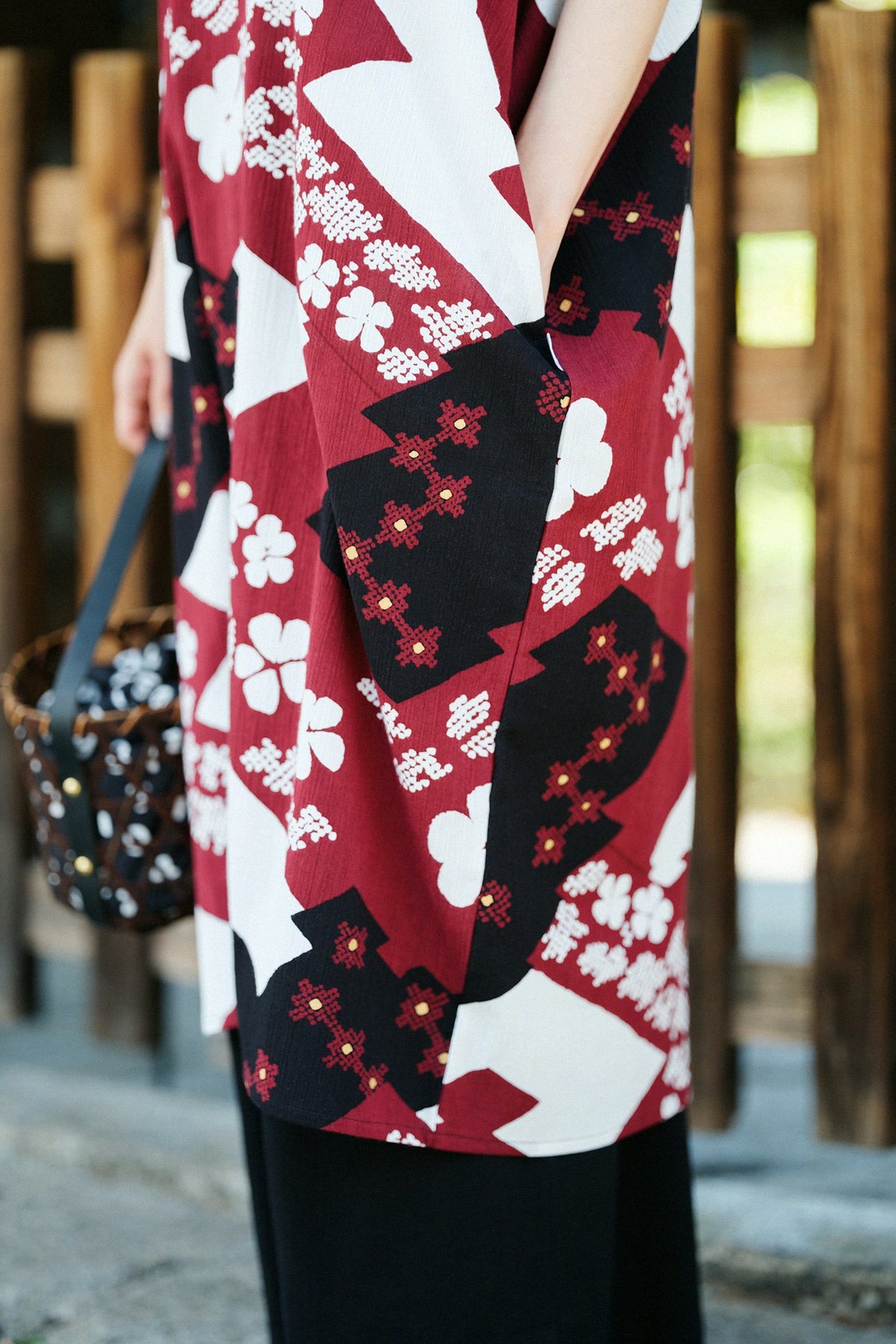 【Ships ard. 6/23】Chizimi Cotton 20/20 Rectangular Dress / Small Flowers, Clouds and Linked Diamond Pattern - Recreation