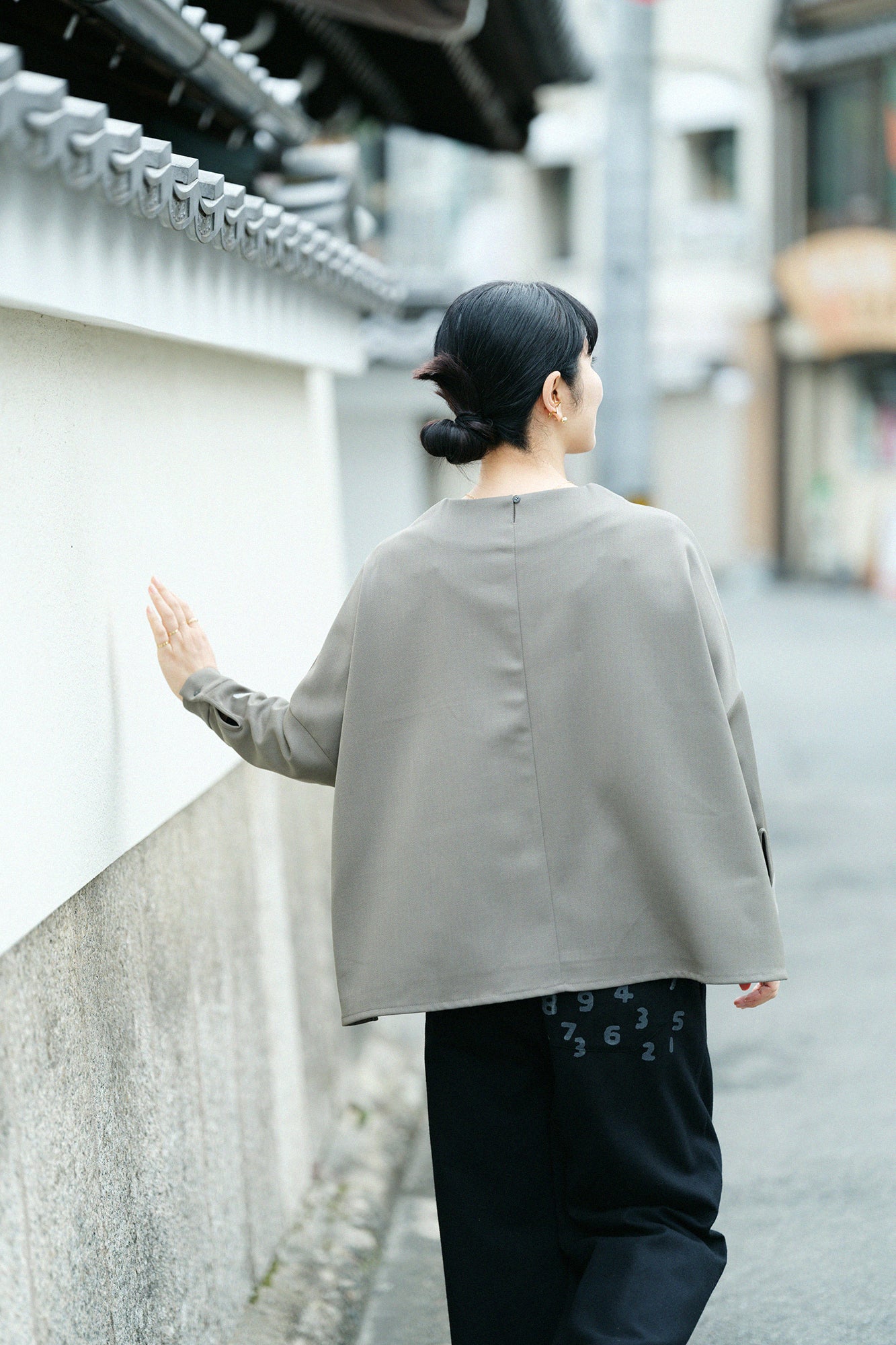 【Pre-order】Alpinix Largo Blouse／Moss Grey（※Scheduled to be shipped around Dec 9）