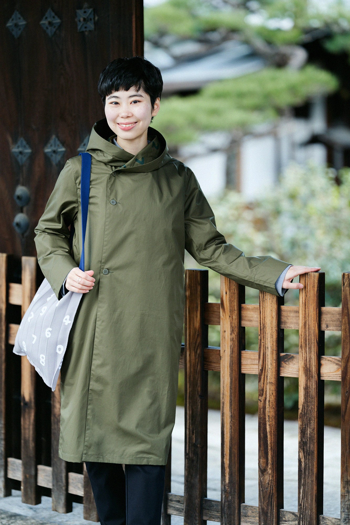 【3月17日頃発送予定】高密度ツイル フードコート／カーキ×SO-SU-U