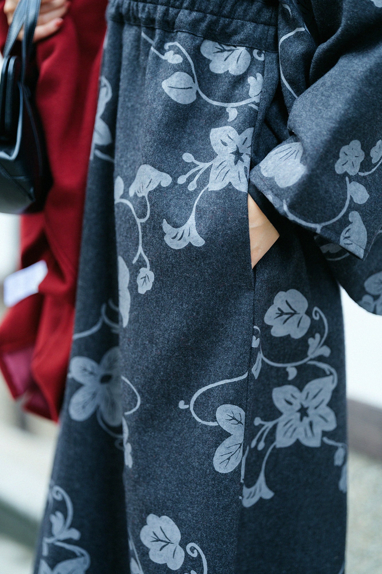 Wool Flannel Kimono Dress / Graceful Dark Ink Black