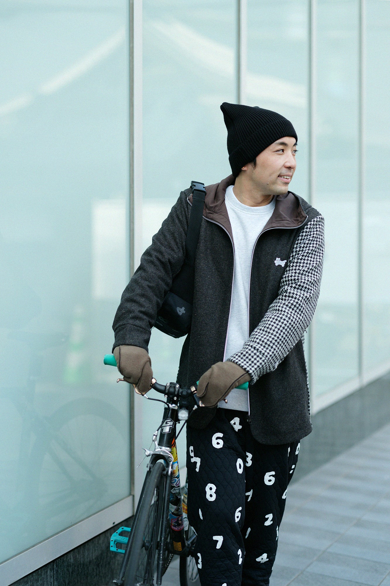 あっちグローブ touch／ダークオリーブ