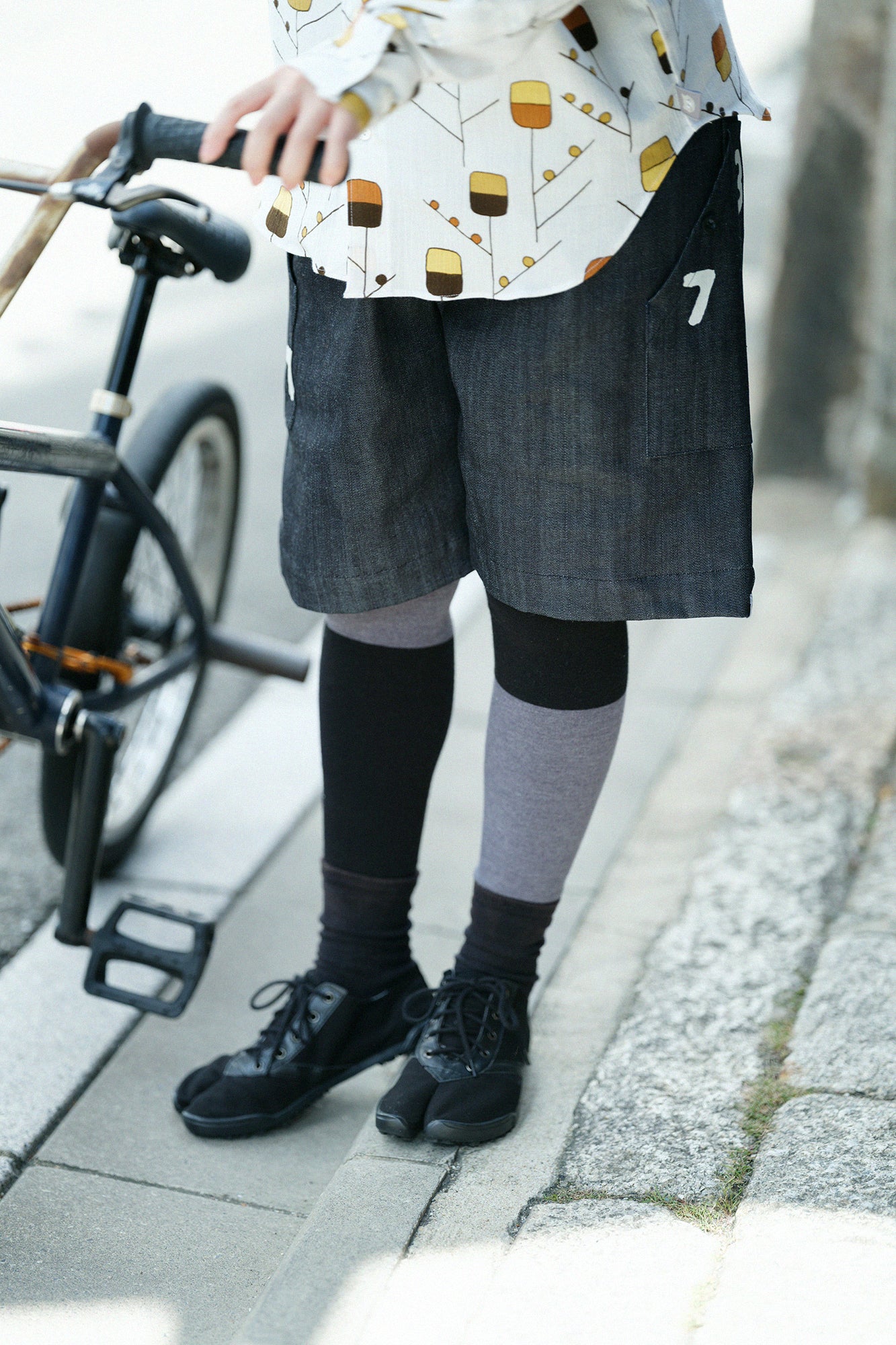 Stretch Denim BIKE Shorts／Indigo×SO-SU-U 