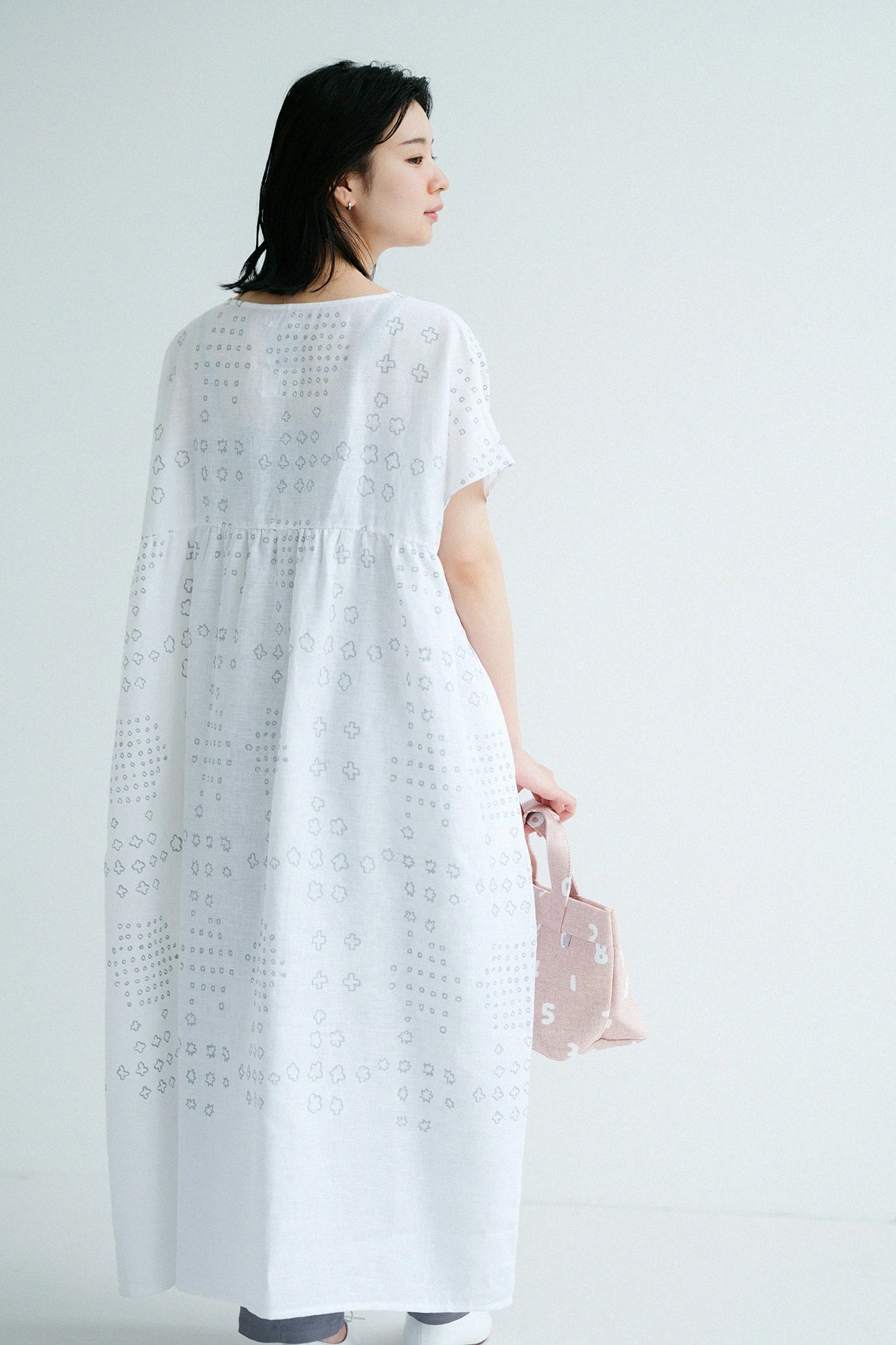 Linen Wrinkle One-piece／Mountain Hail White