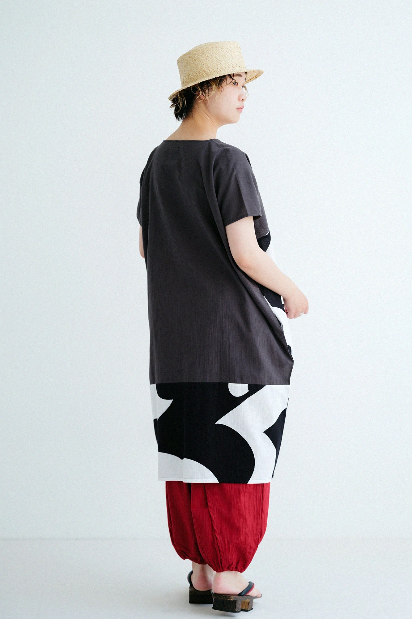 '身長：'162cm,'着用サイズ：'女F,左下