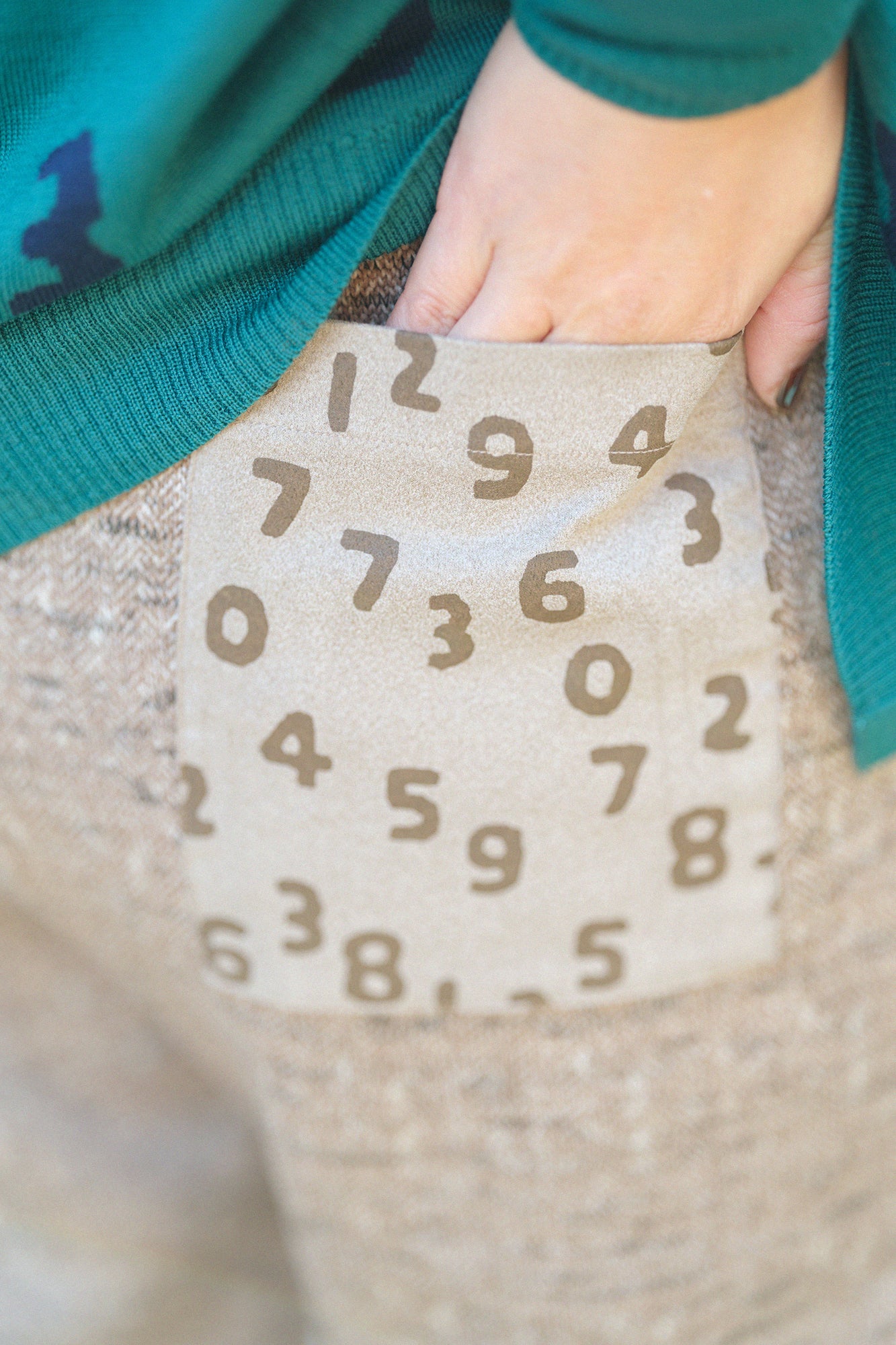 【Pre-order】Fleece Brushed Lining Herringbone Knit Easy Tapered Pants／Heather Beige（※Scheduled to be shipped around Dec 9）