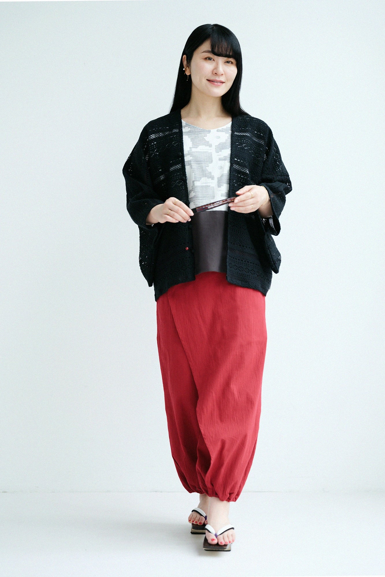 [Expédition prévue vers le 21 avril] Takashima Jiji 20/20 Robe carrée Kumi Motif épaule / Shijima x frêne foncé