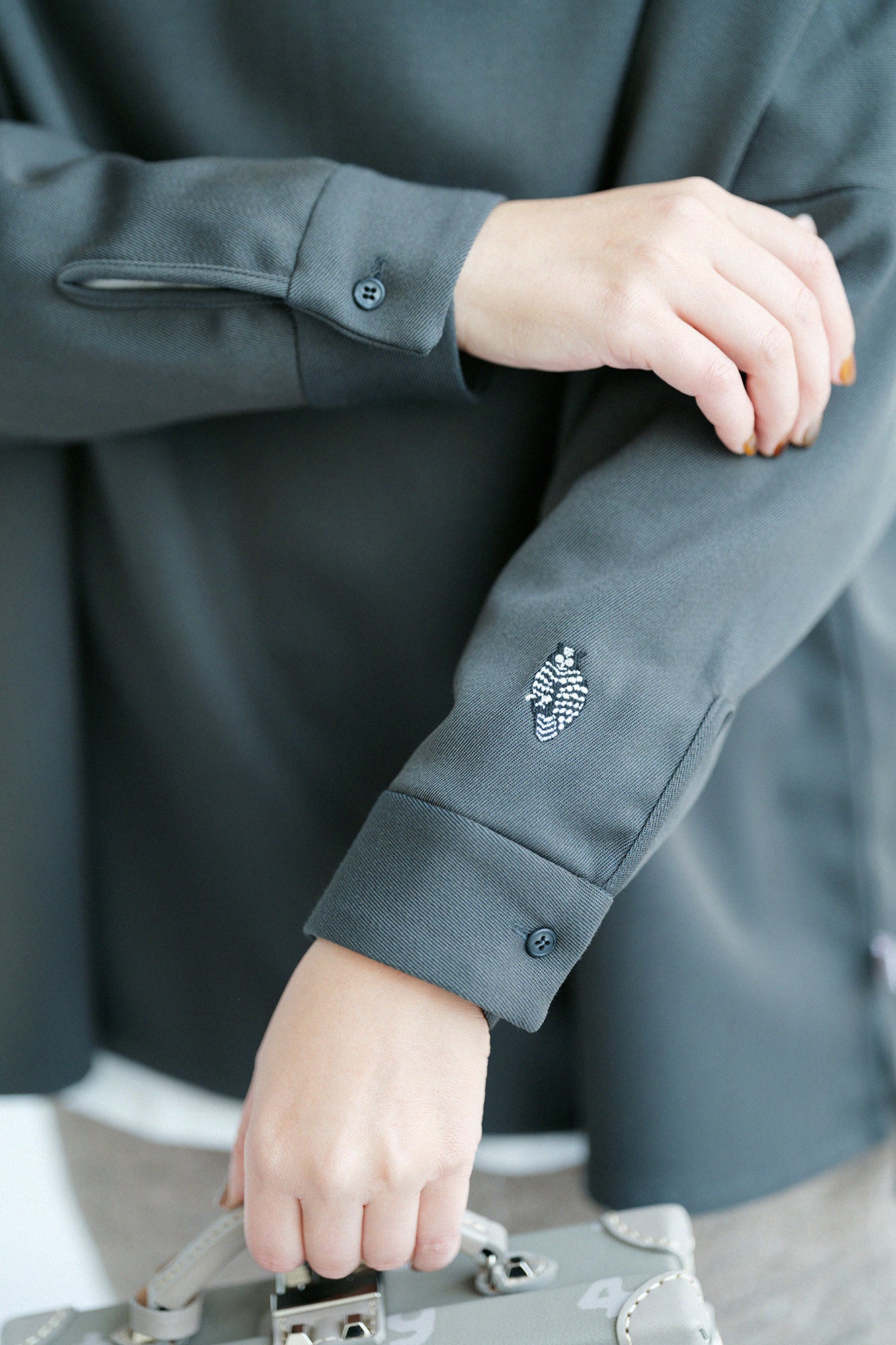 【預購】Alpinix 寬版上衣／深橄欖綠（※預計於12月9日左右發貨）