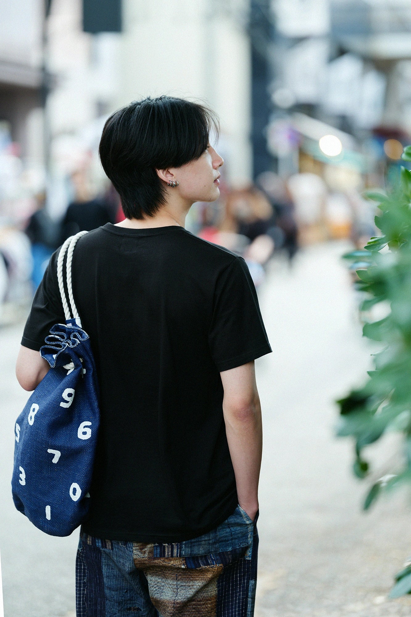 'Height :'176cm ,'Wears Taille :'L
