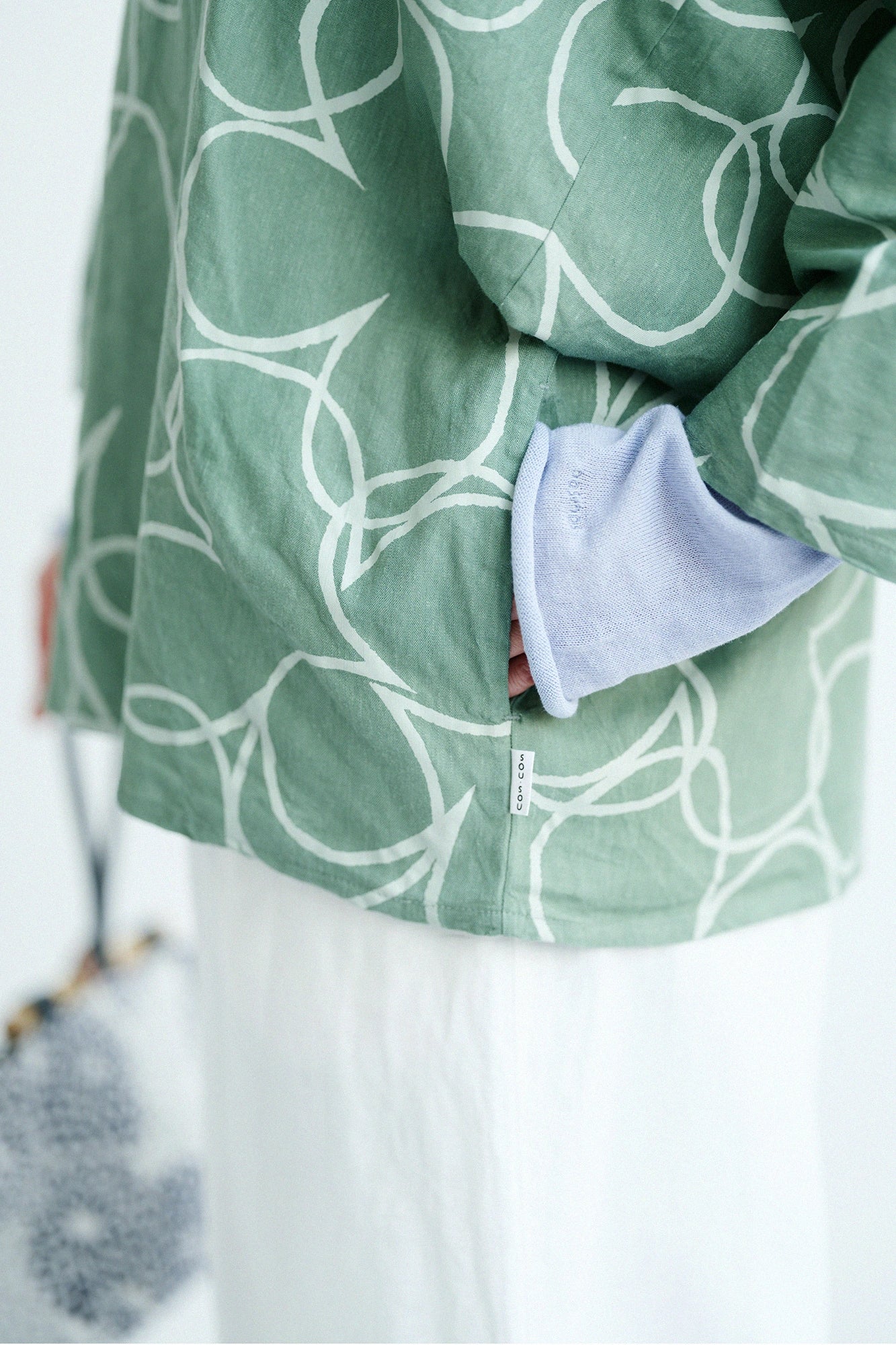 [Versand voraussichtlich um den 3. März herum] Quadratischer Naginata-Robe aus Leinen/Rayon/Happy Kusanagi