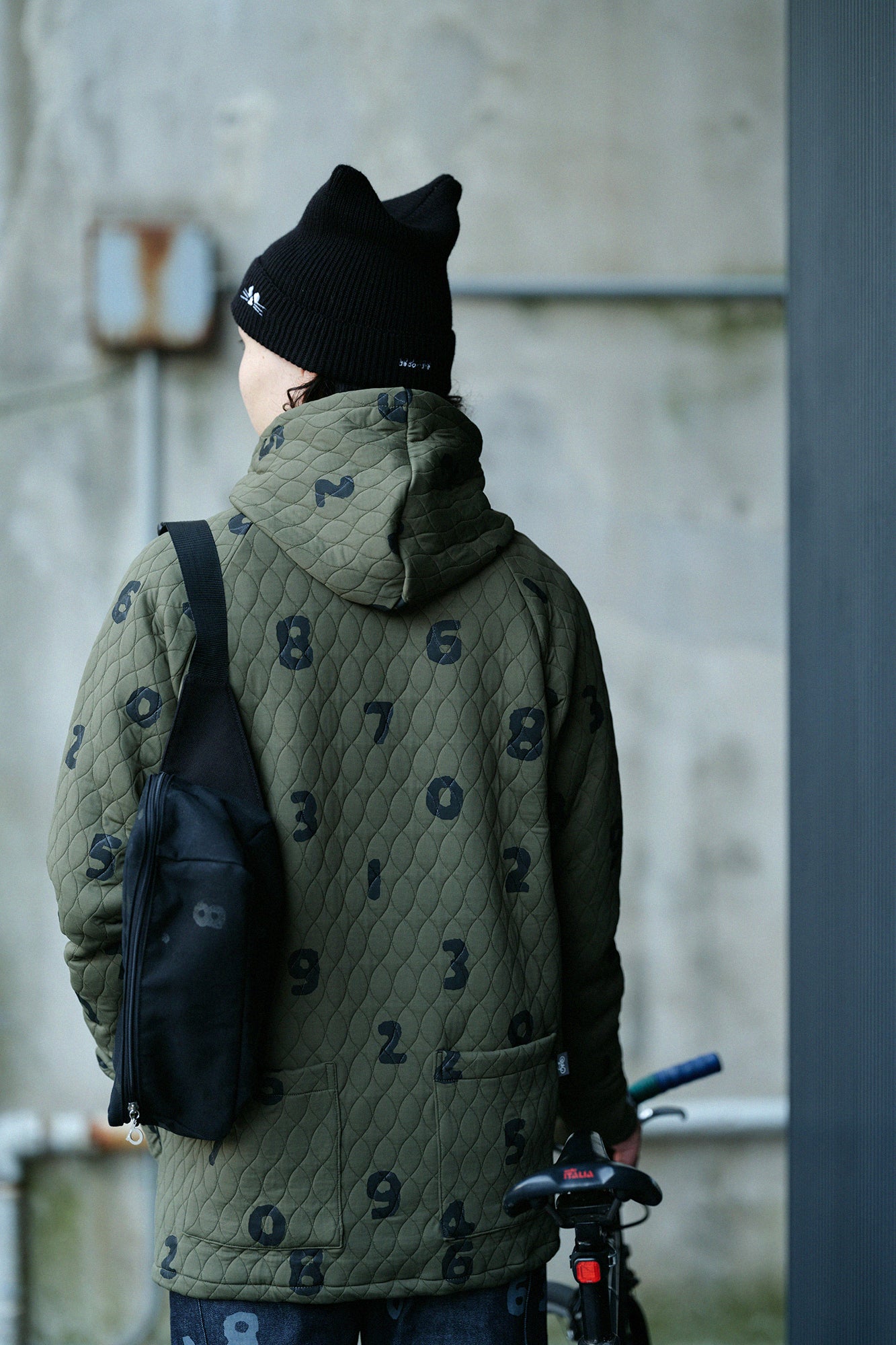 絎縫緹花 BIKE連帽外套／SO-SU-U十數 卡其色