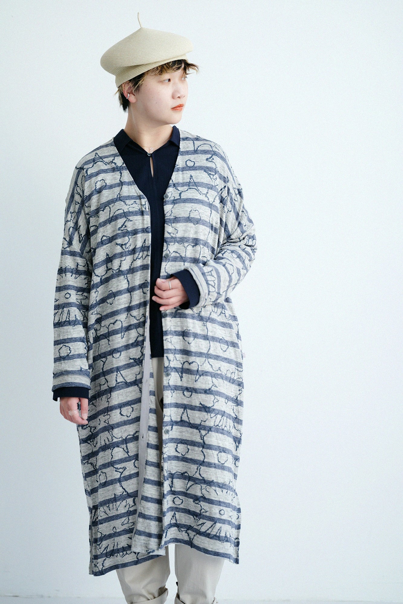 【3月17日頃発送予定】リネンボーダーニット Vネック ライトコート／おおらからくがき