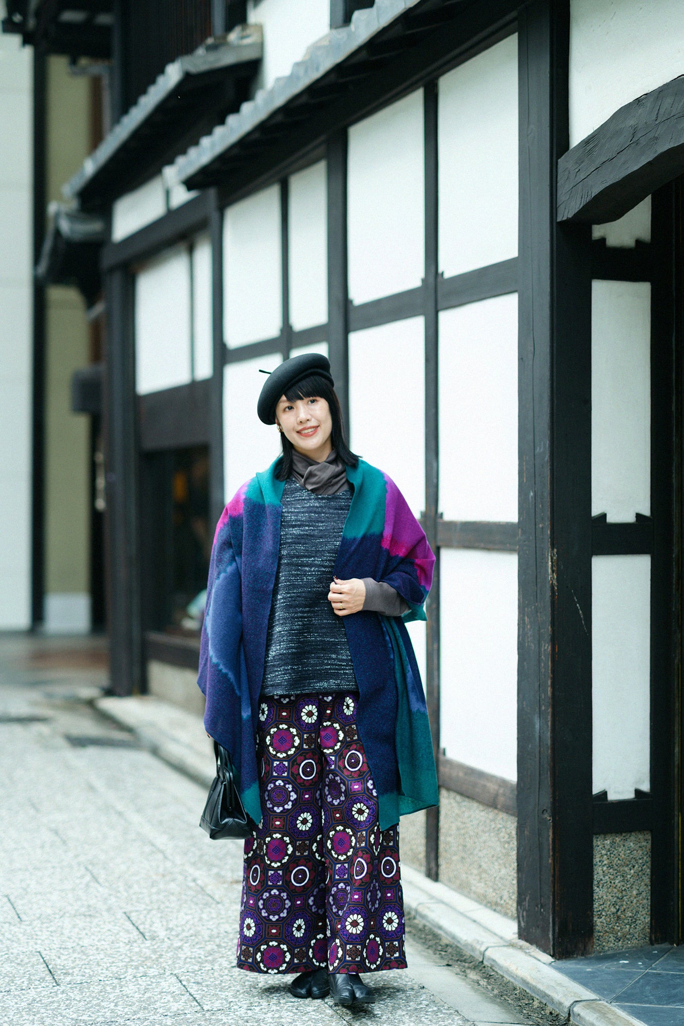 Dual-layered Knit Trapezoidal Top Shoulder Line / Dark Greyish Navy