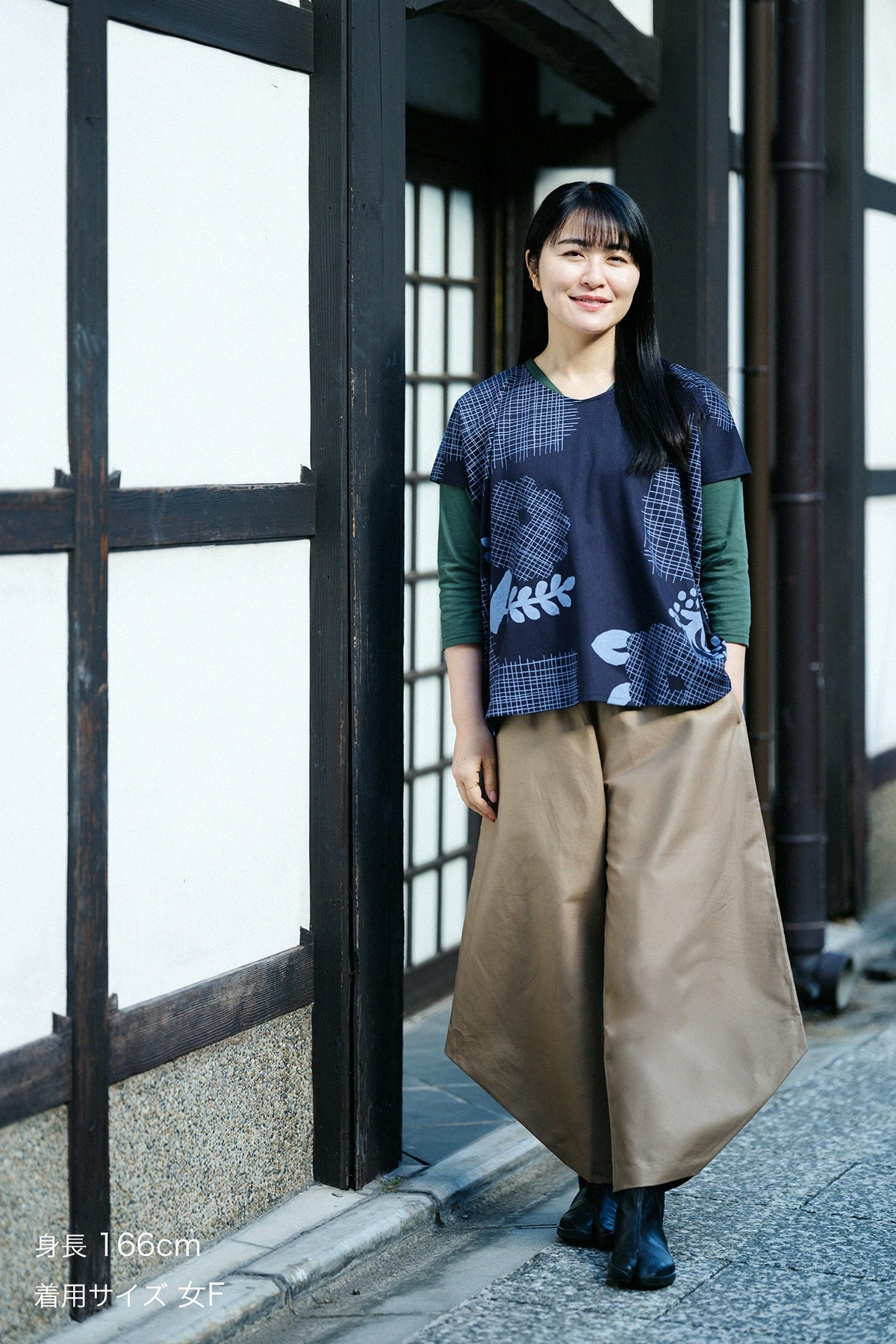 【3月3日頃発送予定】阿弥（あみ） 四角衣（しかくい）／つれづれ おしゃべり 深紺（しんこん）