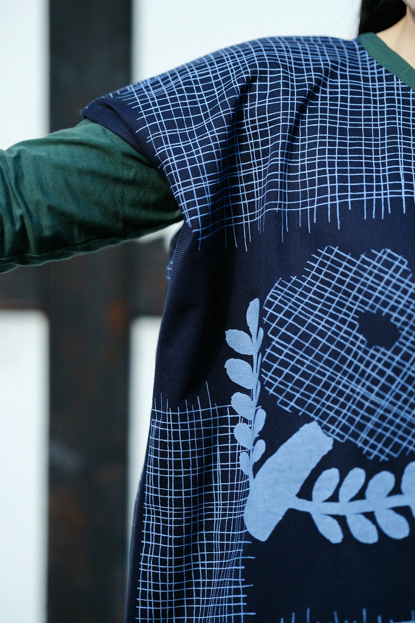 【3月3日頃発送予定】阿弥（あみ） 四角衣（しかくい）／つれづれ おしゃべり 深紺（しんこん）