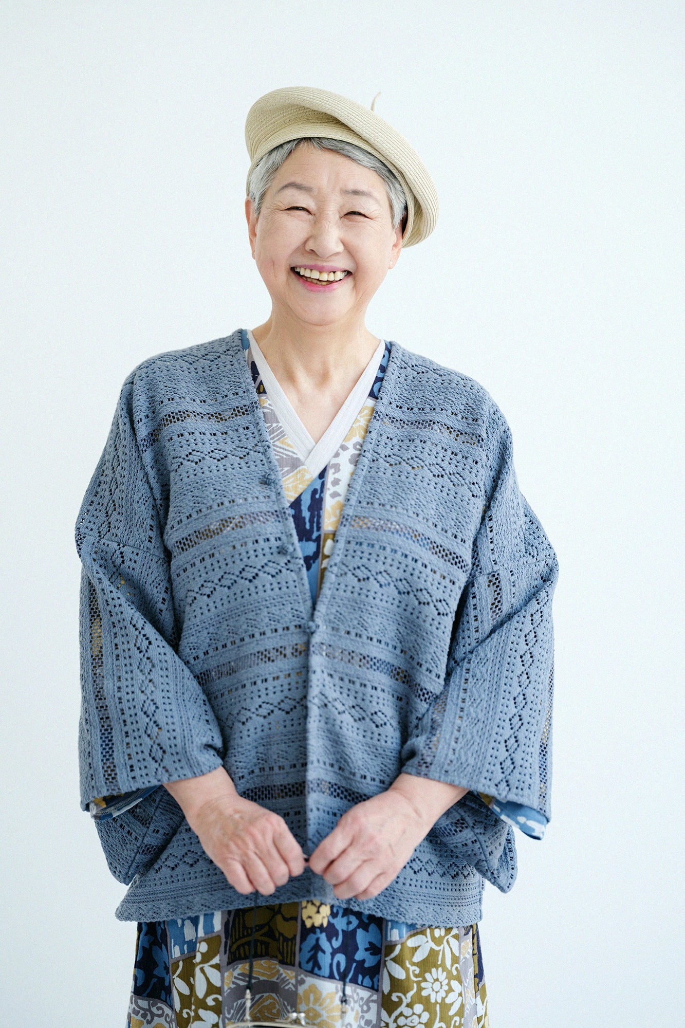 【4月21日頃発送予定】透かし幾何刺繍（きかししゅう） はつき／灰青（はいあお）