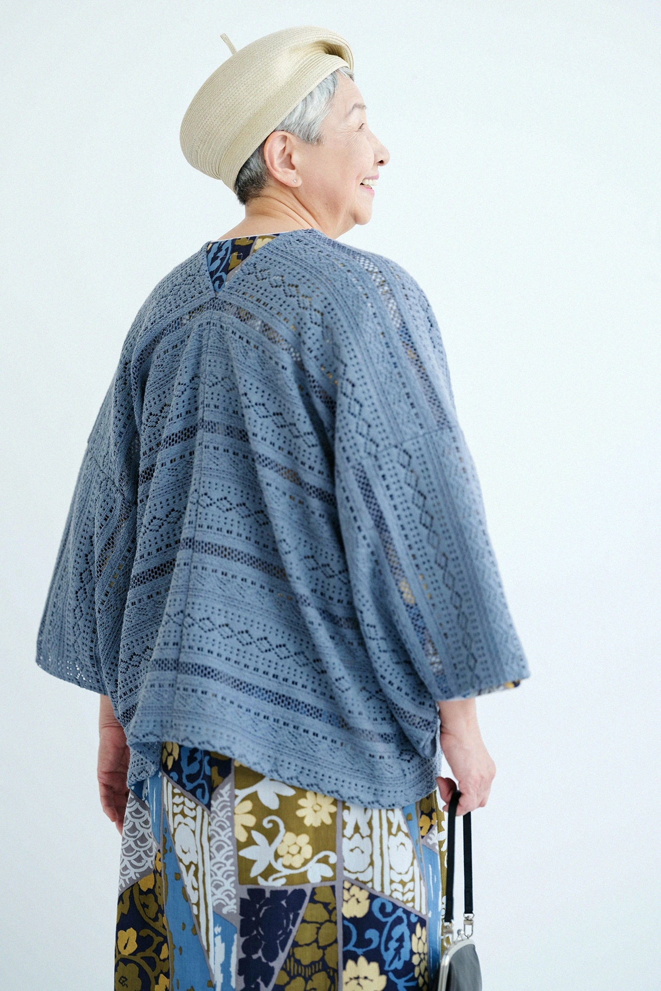 【4月21日頃発送予定】透かし幾何刺繍（きかししゅう） はつき／灰青（はいあお）