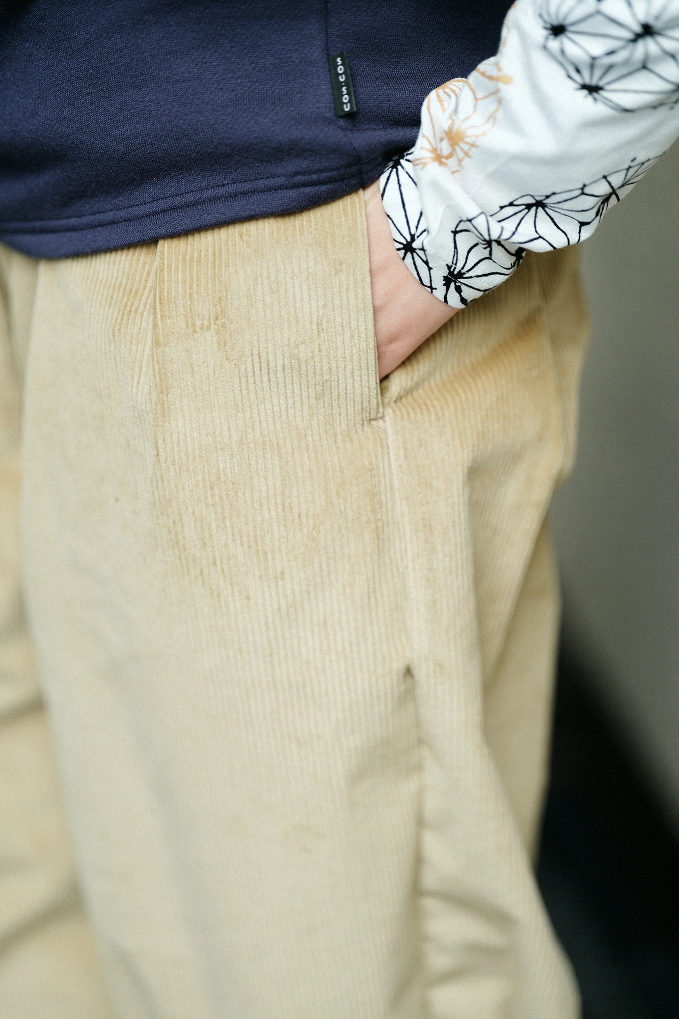 燈芯絨 畝 二褶 闊腿褲 蕾／榛果色